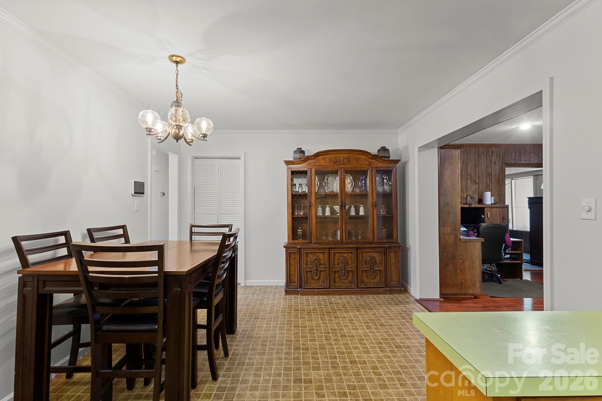 3326 Dunaire Drive — Charlotte
