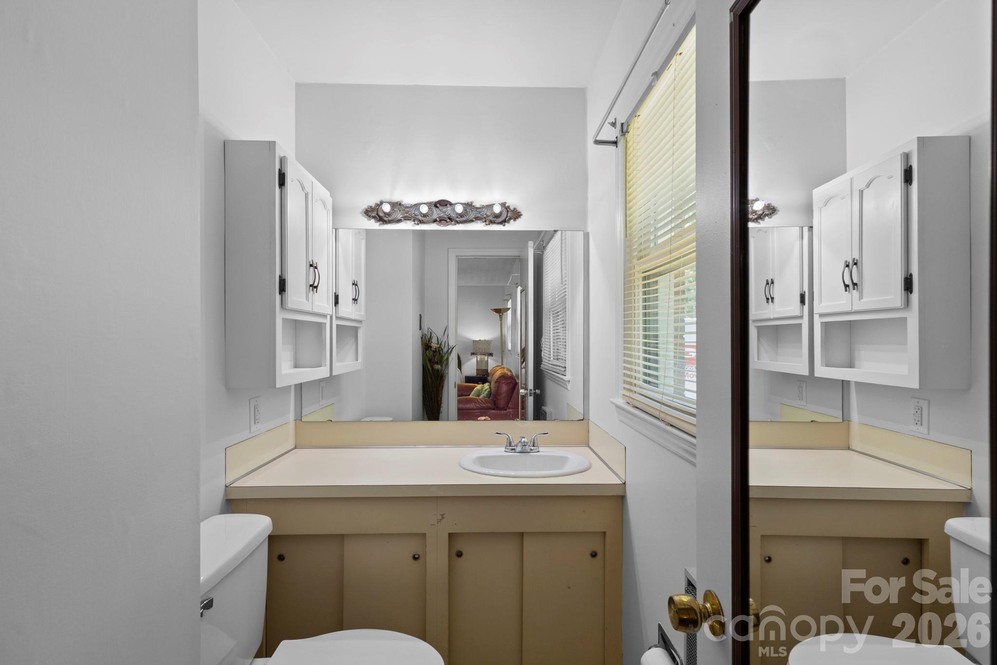 3326 Dunaire Drive — Charlotte
