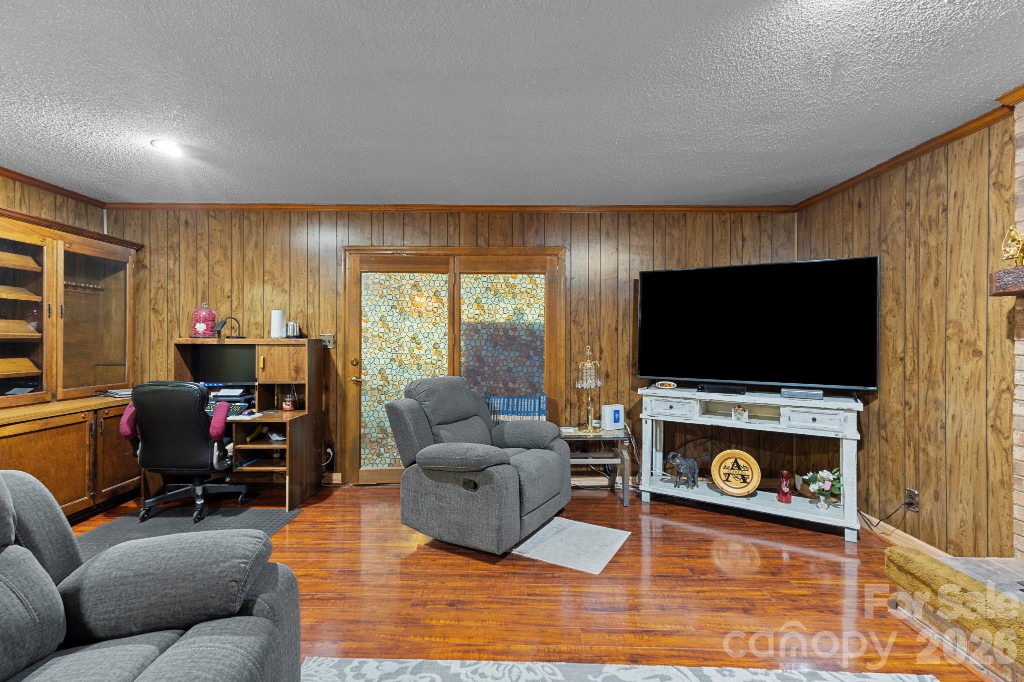 3326 Dunaire Drive — Charlotte