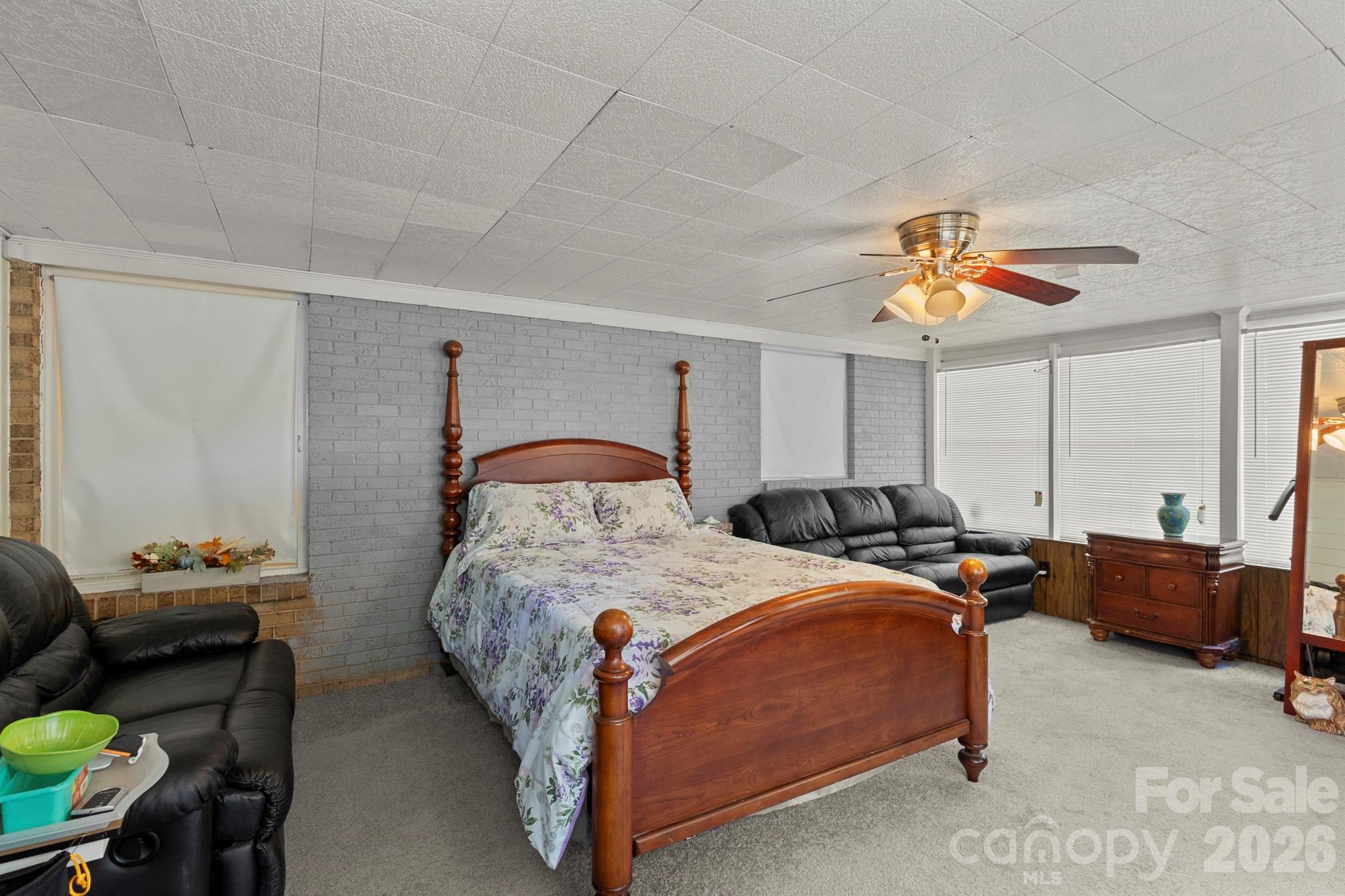 3326 Dunaire Drive — Charlotte