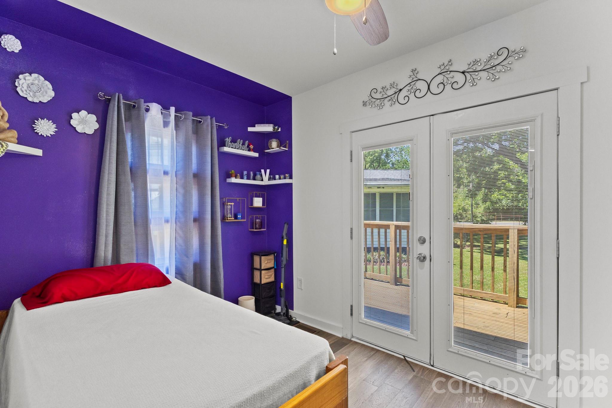 3326 Dunaire Drive — Charlotte