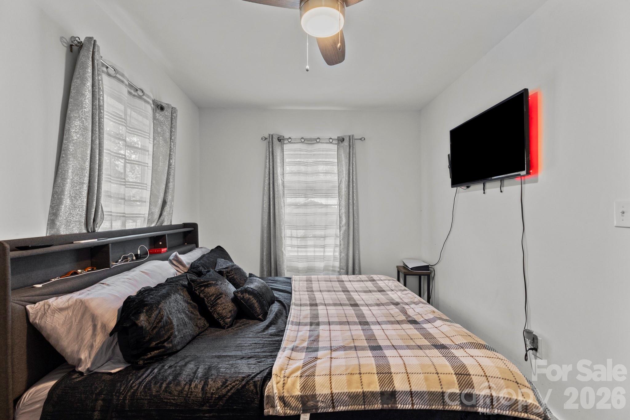 3326 Dunaire Drive — Charlotte