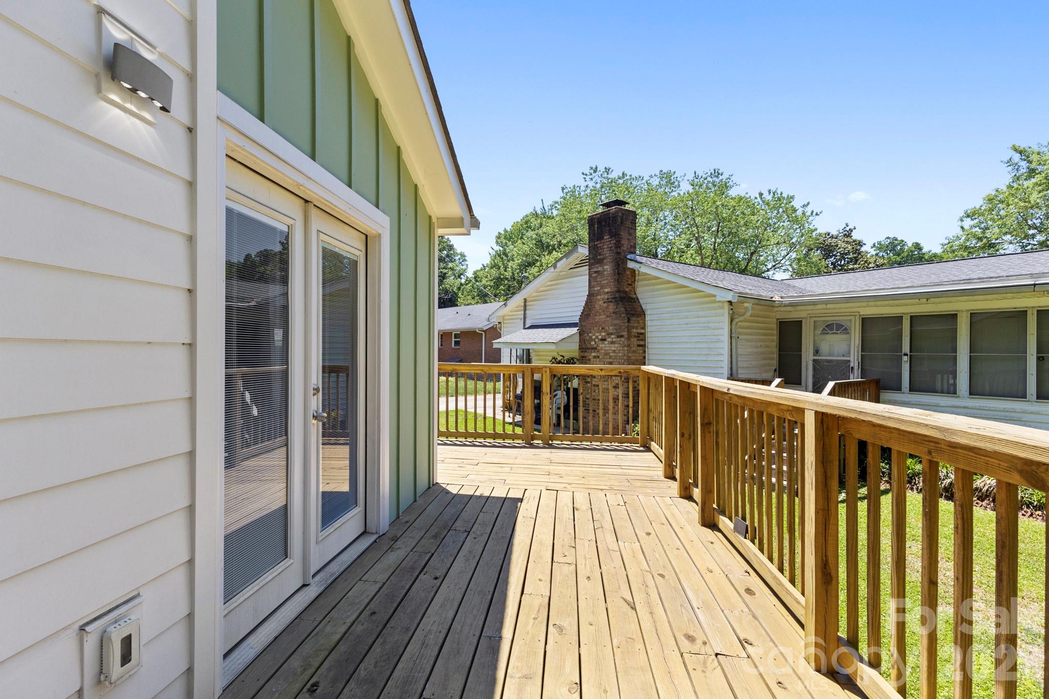 3326 Dunaire Drive — Charlotte