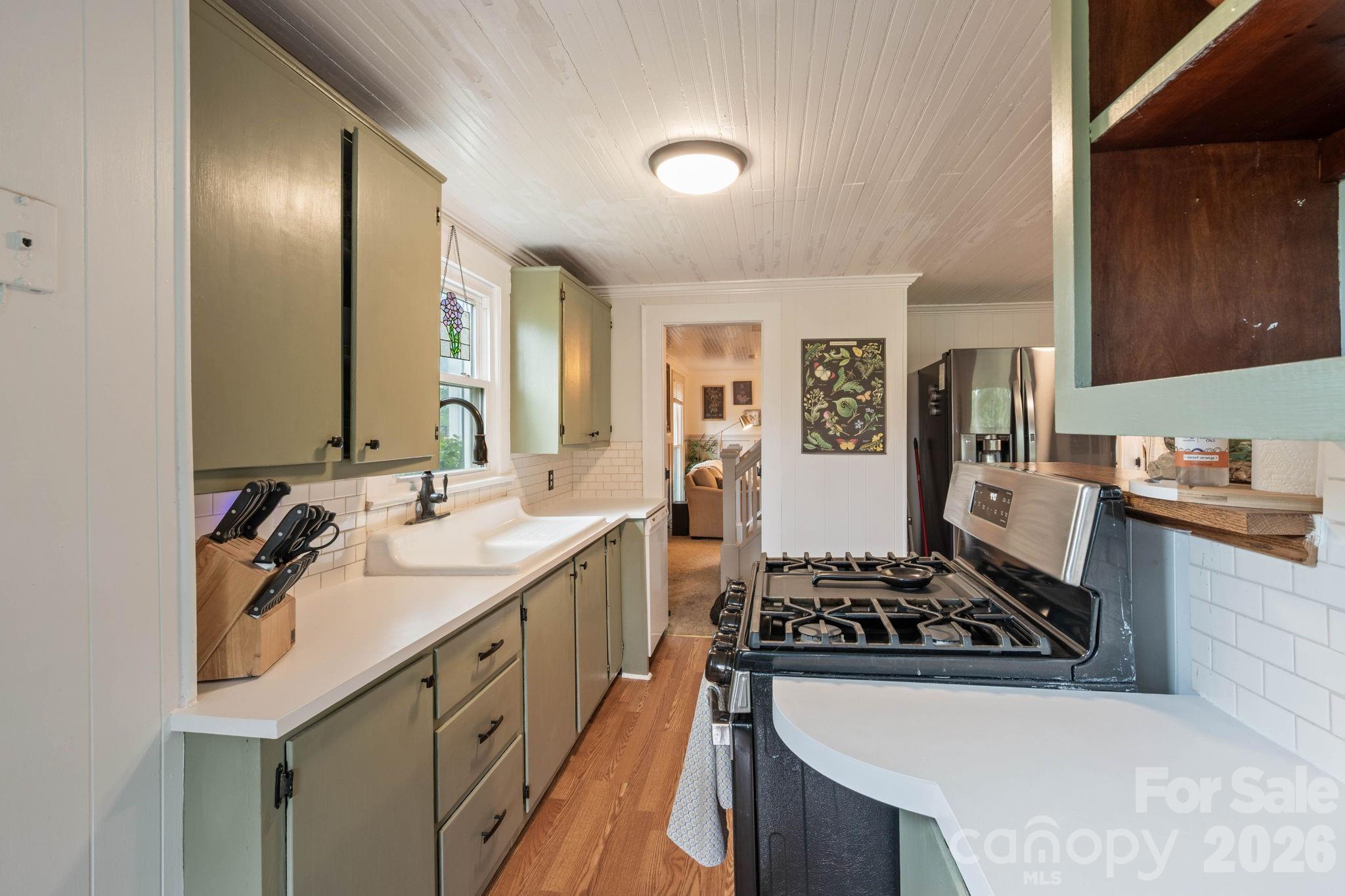 681 Tower Road — Vale