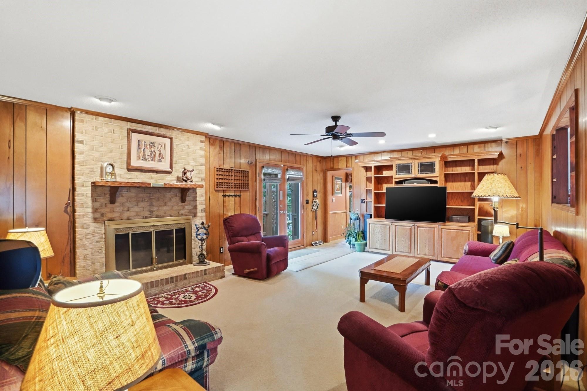 5705 Foxcrest Drive — Mint Hill