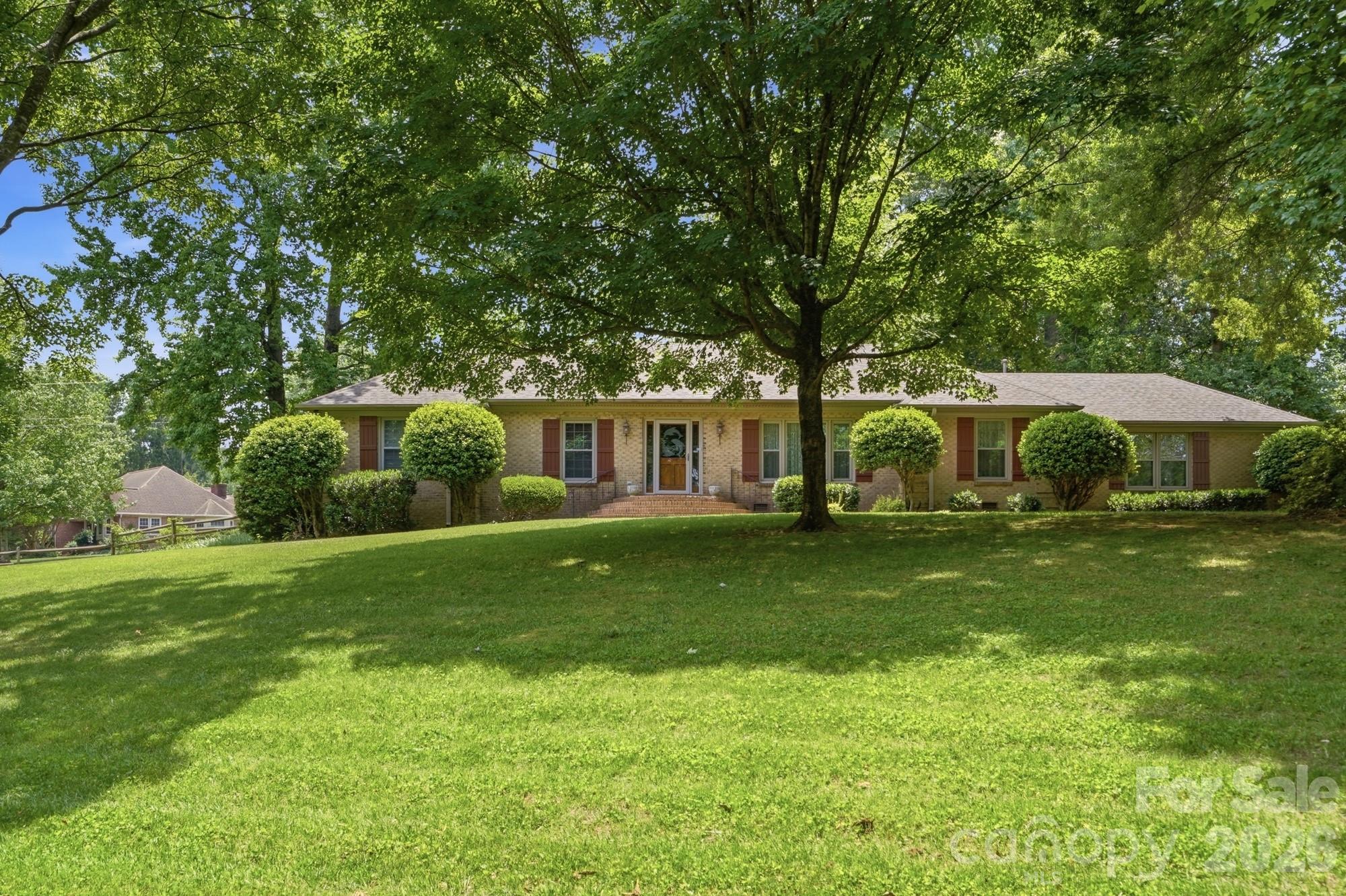 5705 Foxcrest Drive — Mint Hill
