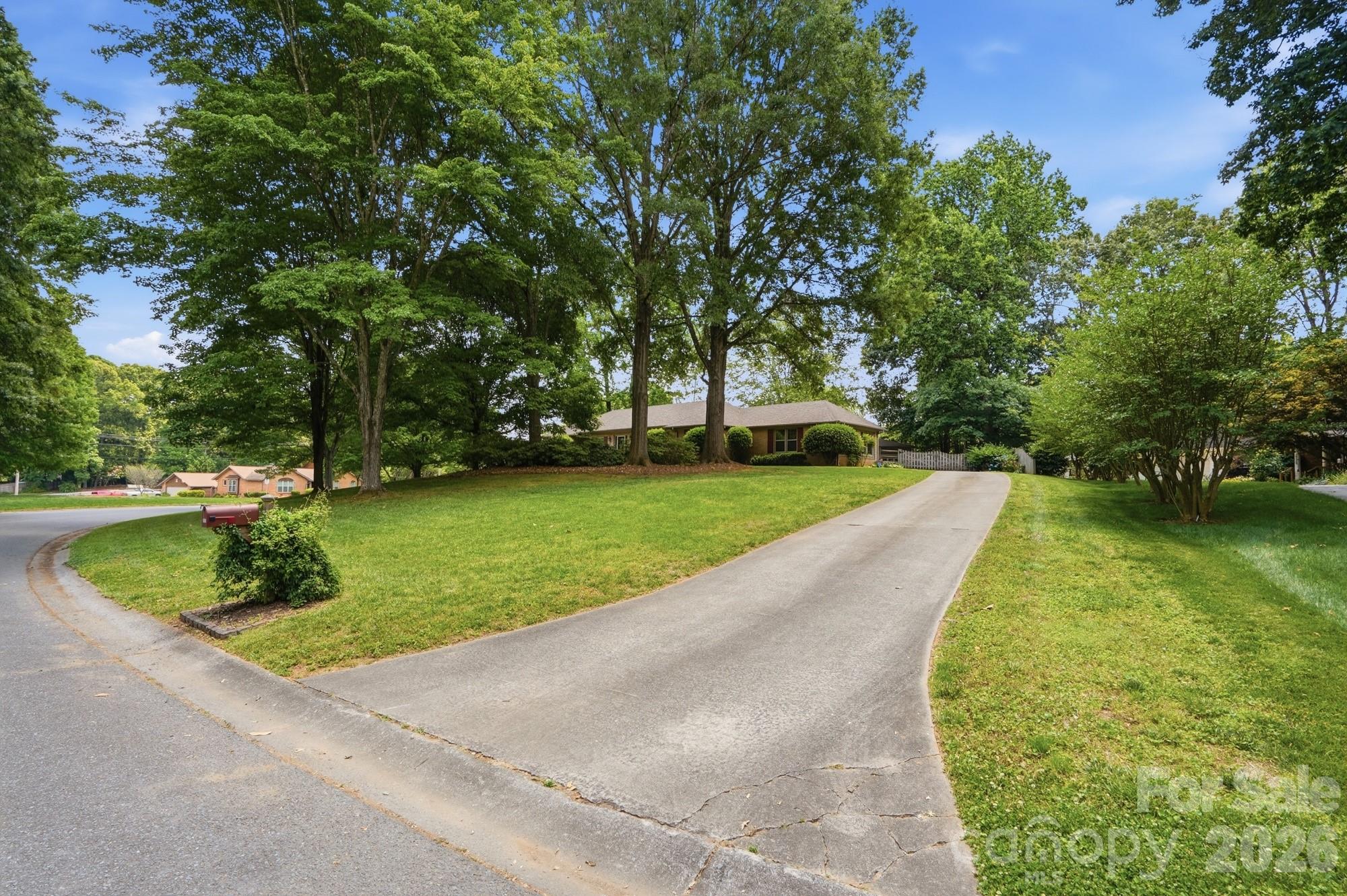 5705 Foxcrest Drive — Mint Hill
