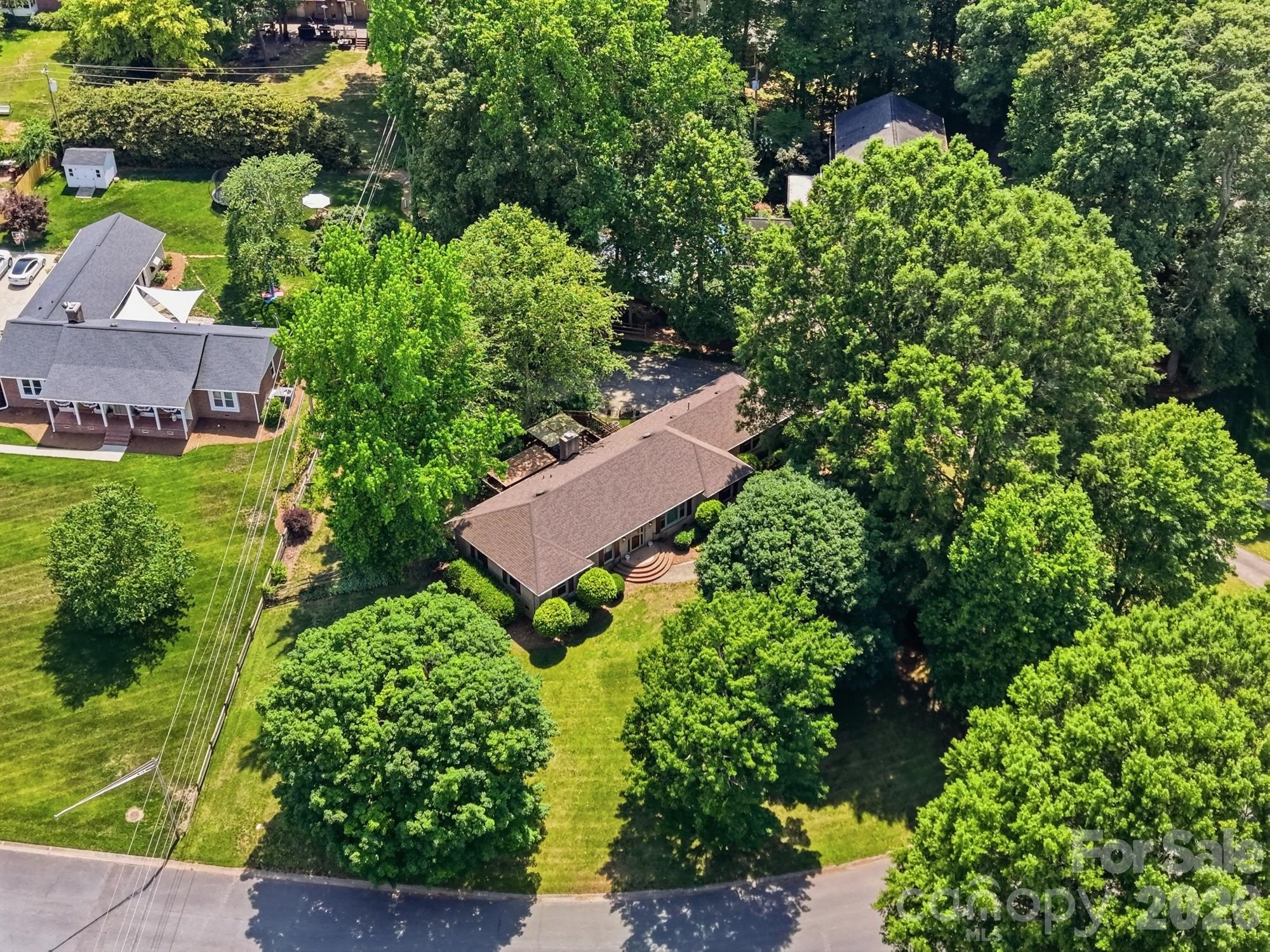 5705 Foxcrest Drive — Mint Hill