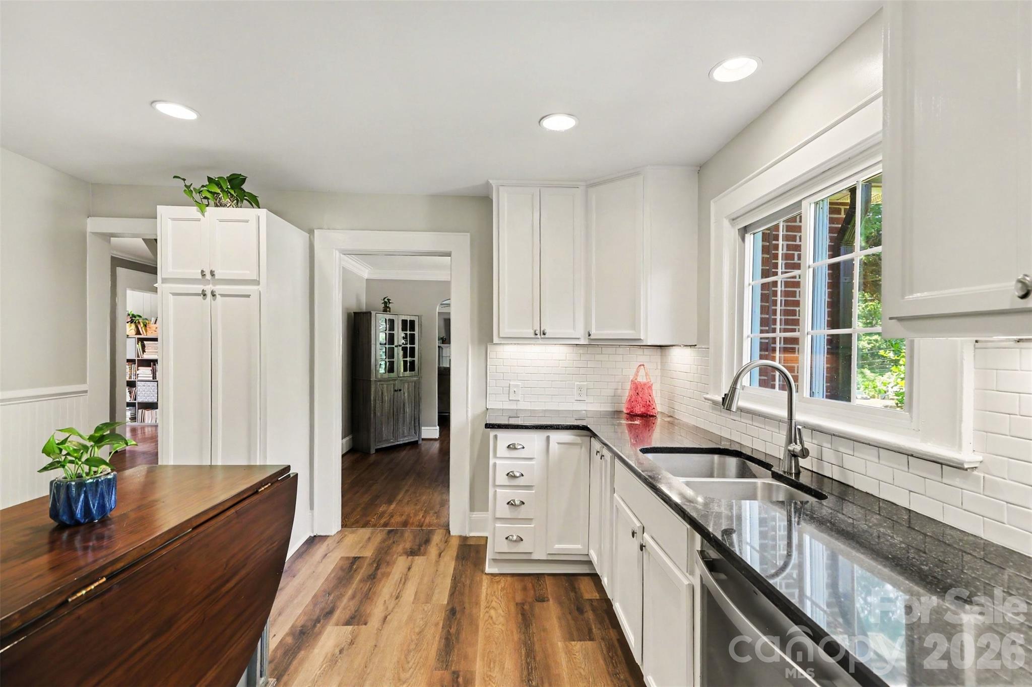2068 Statesville Highway — Mooresville