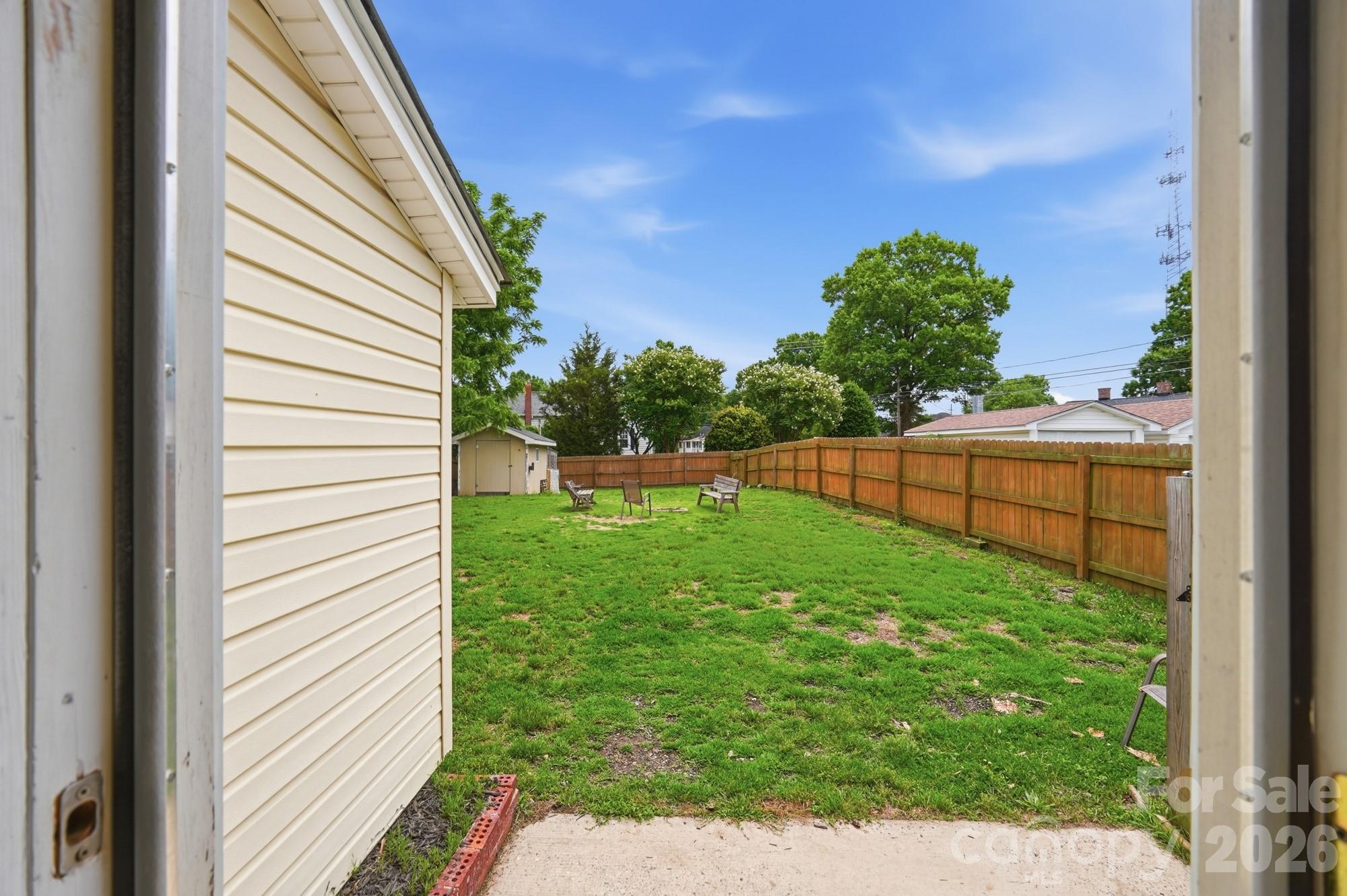 1002 N Ridge Avenue — Kannapolis