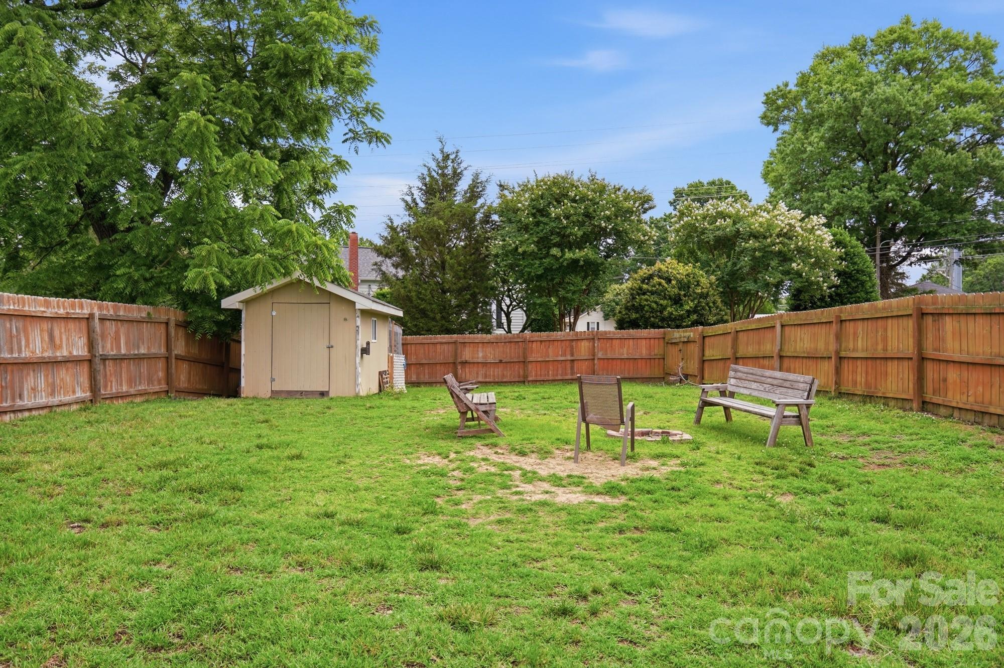 1002 N Ridge Avenue — Kannapolis