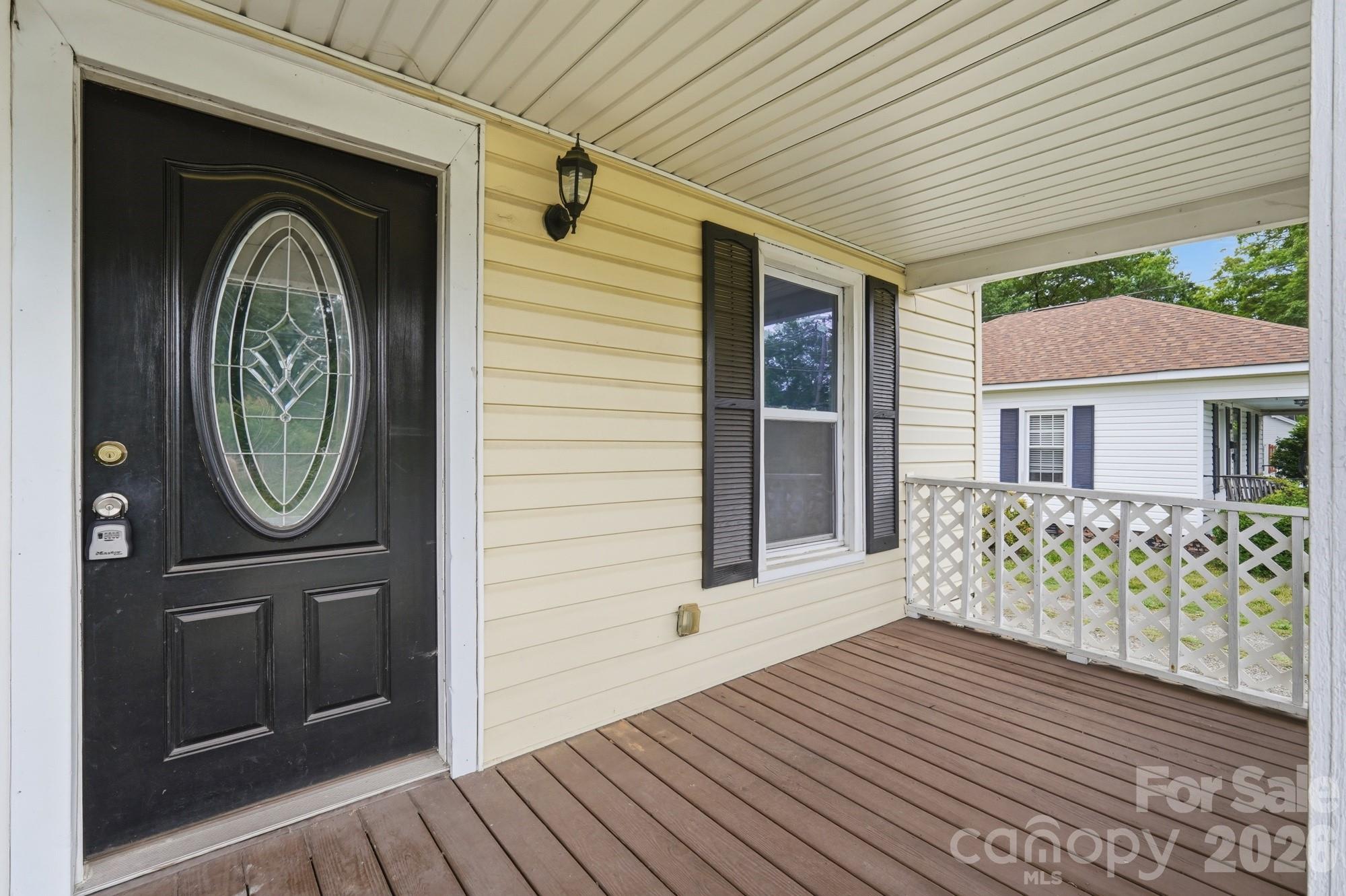 1002 N Ridge Avenue — Kannapolis