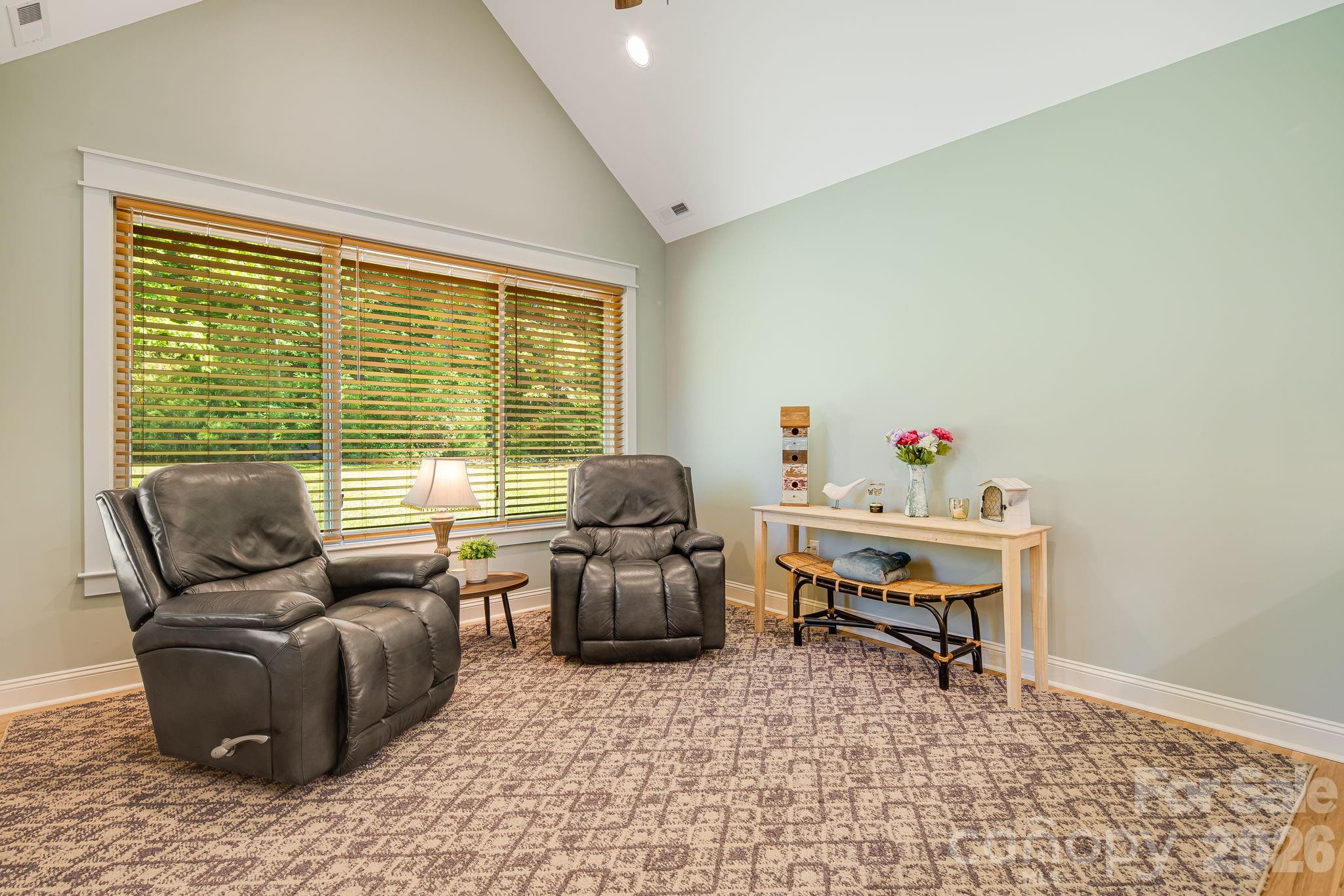30 Shipman Parkway — Flat Rock