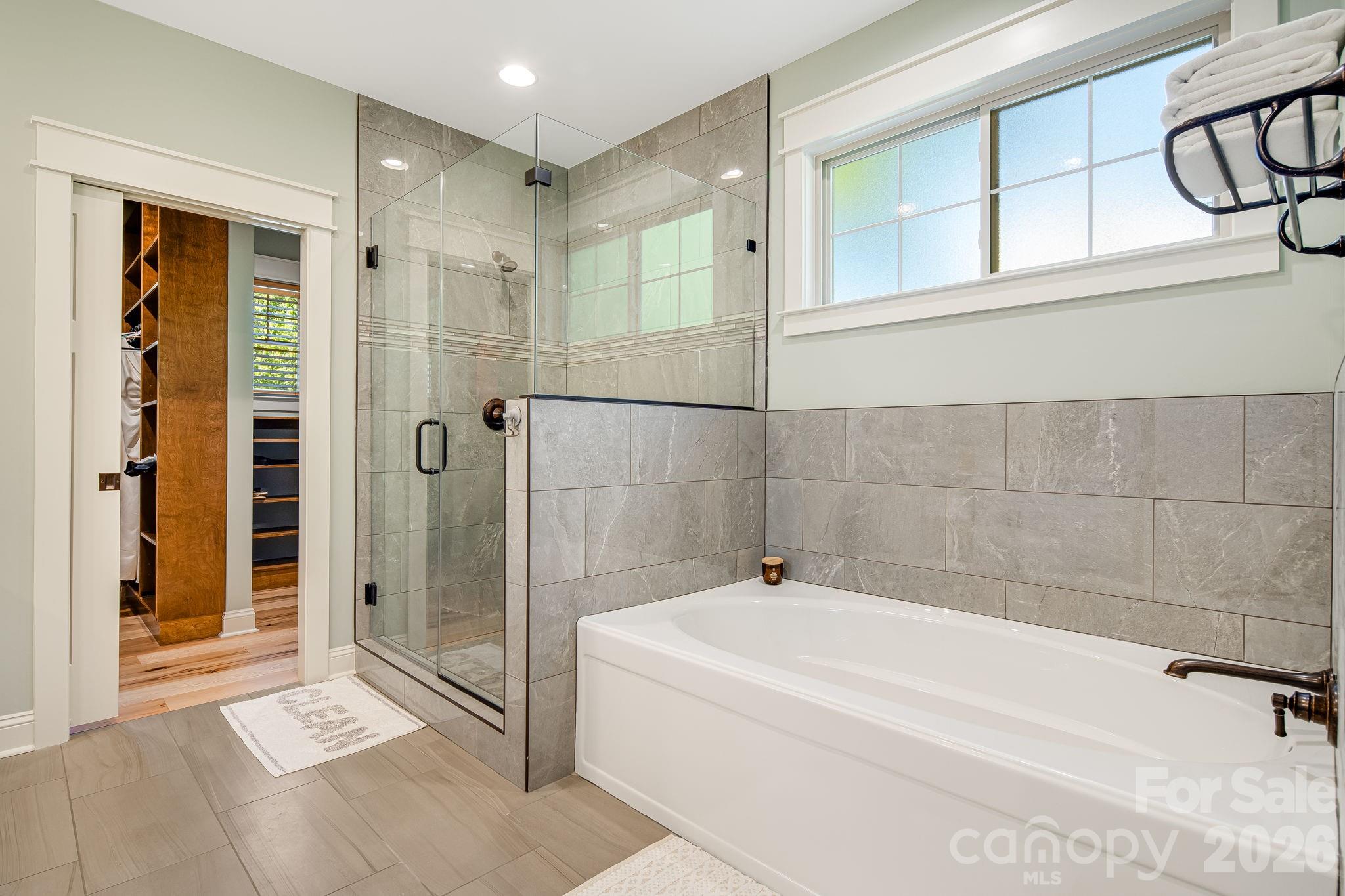 30 Shipman Parkway — Flat Rock