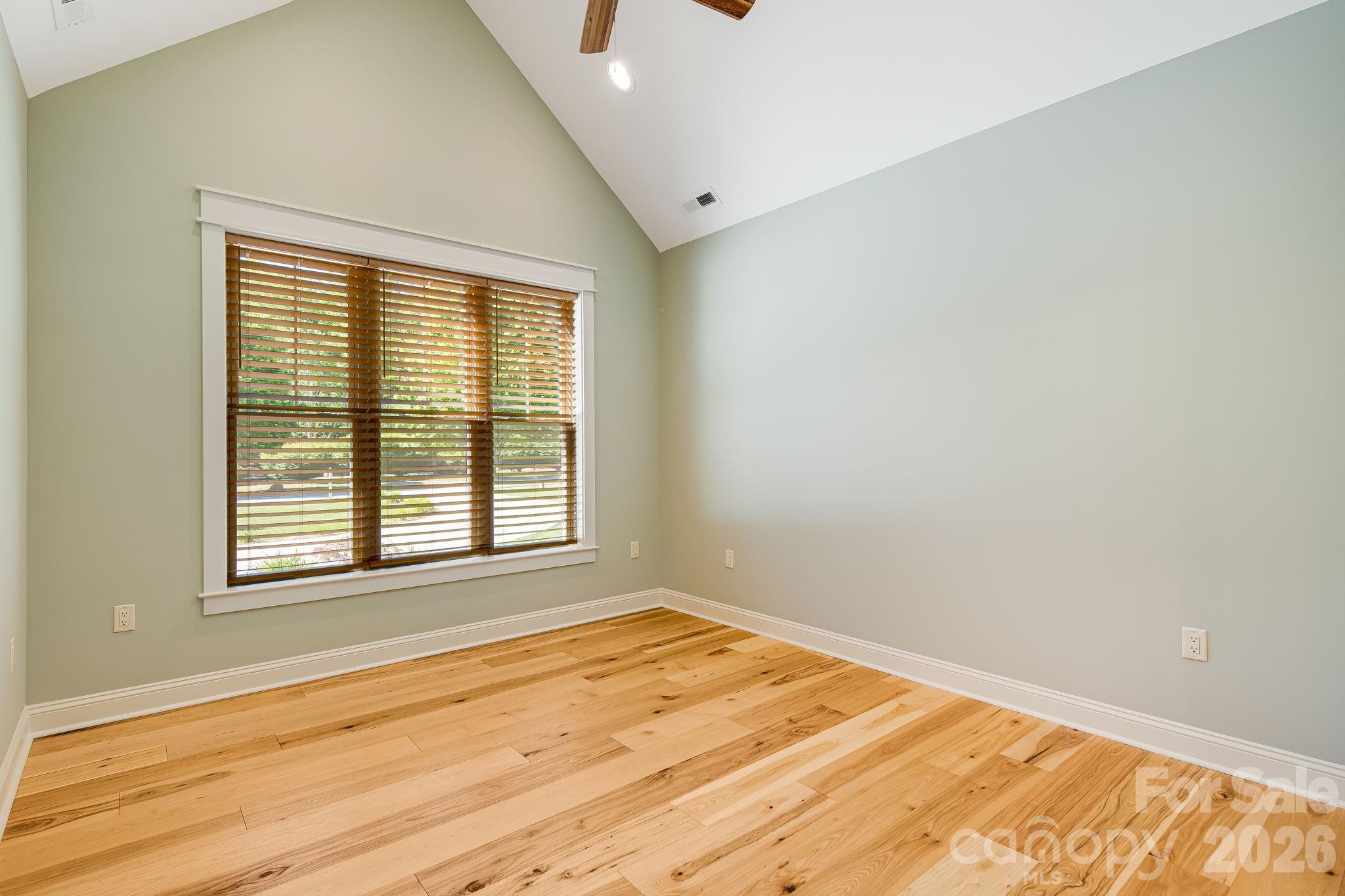 30 Shipman Parkway — Flat Rock