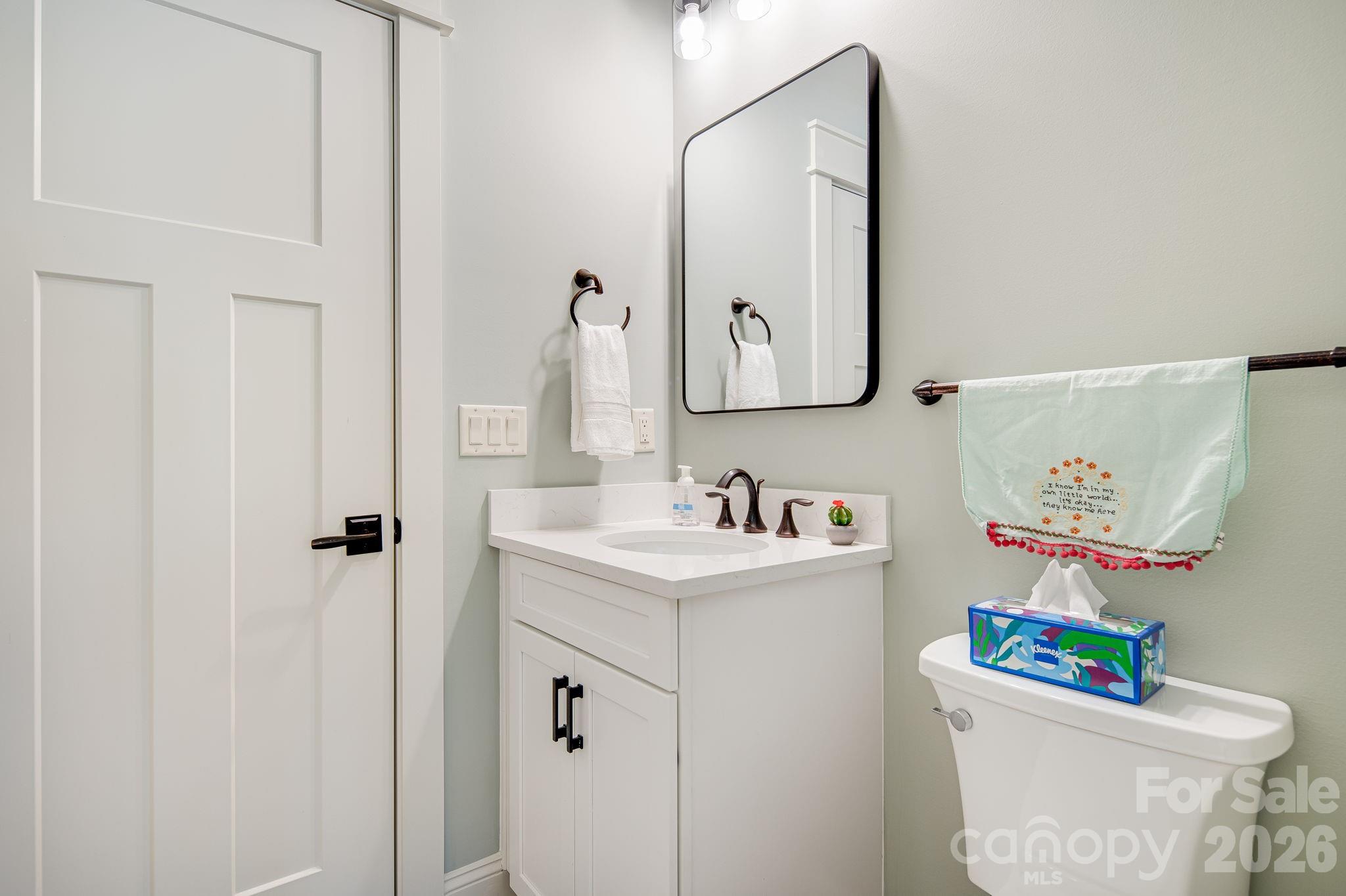 30 Shipman Parkway — Flat Rock