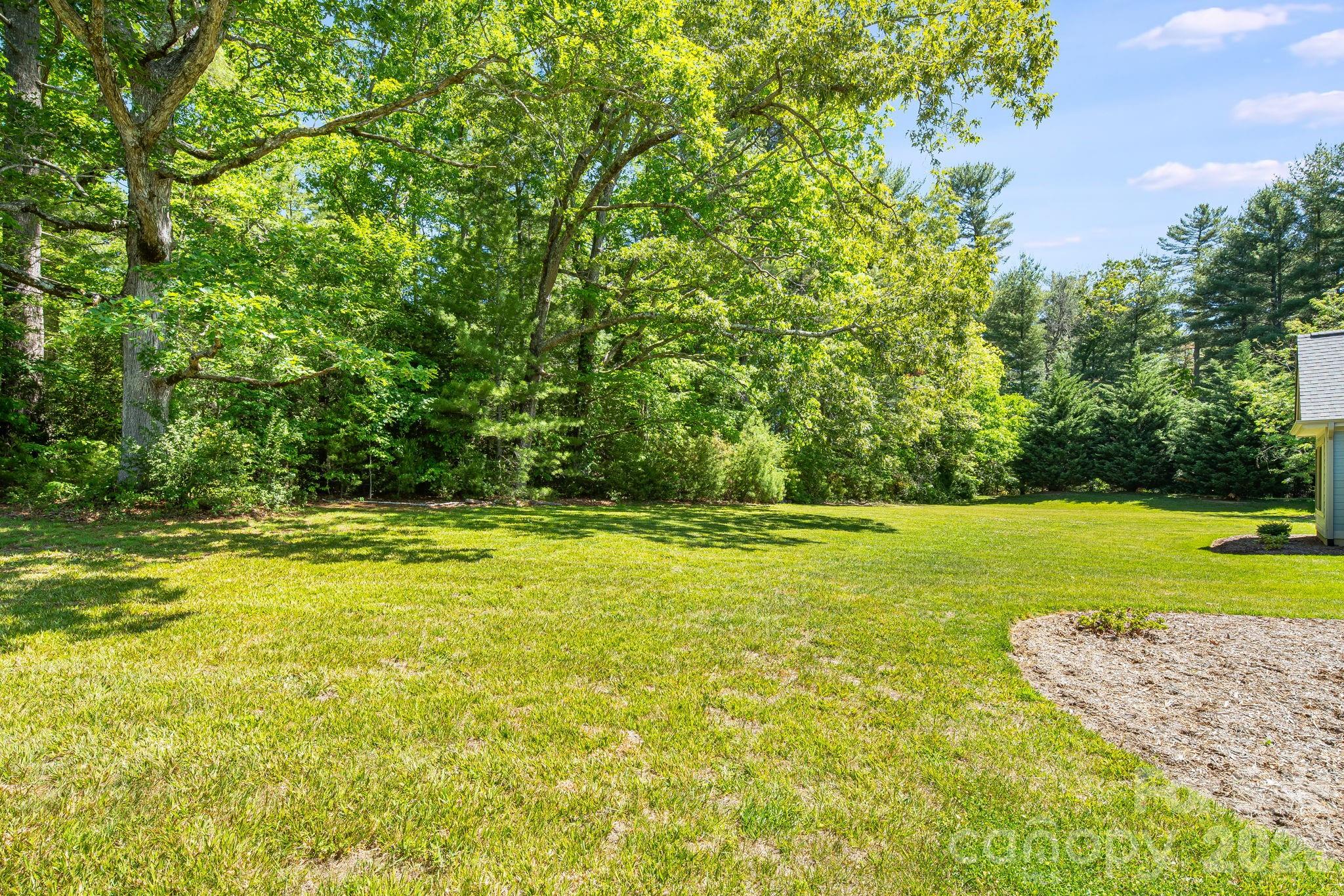 30 Shipman Parkway — Flat Rock
