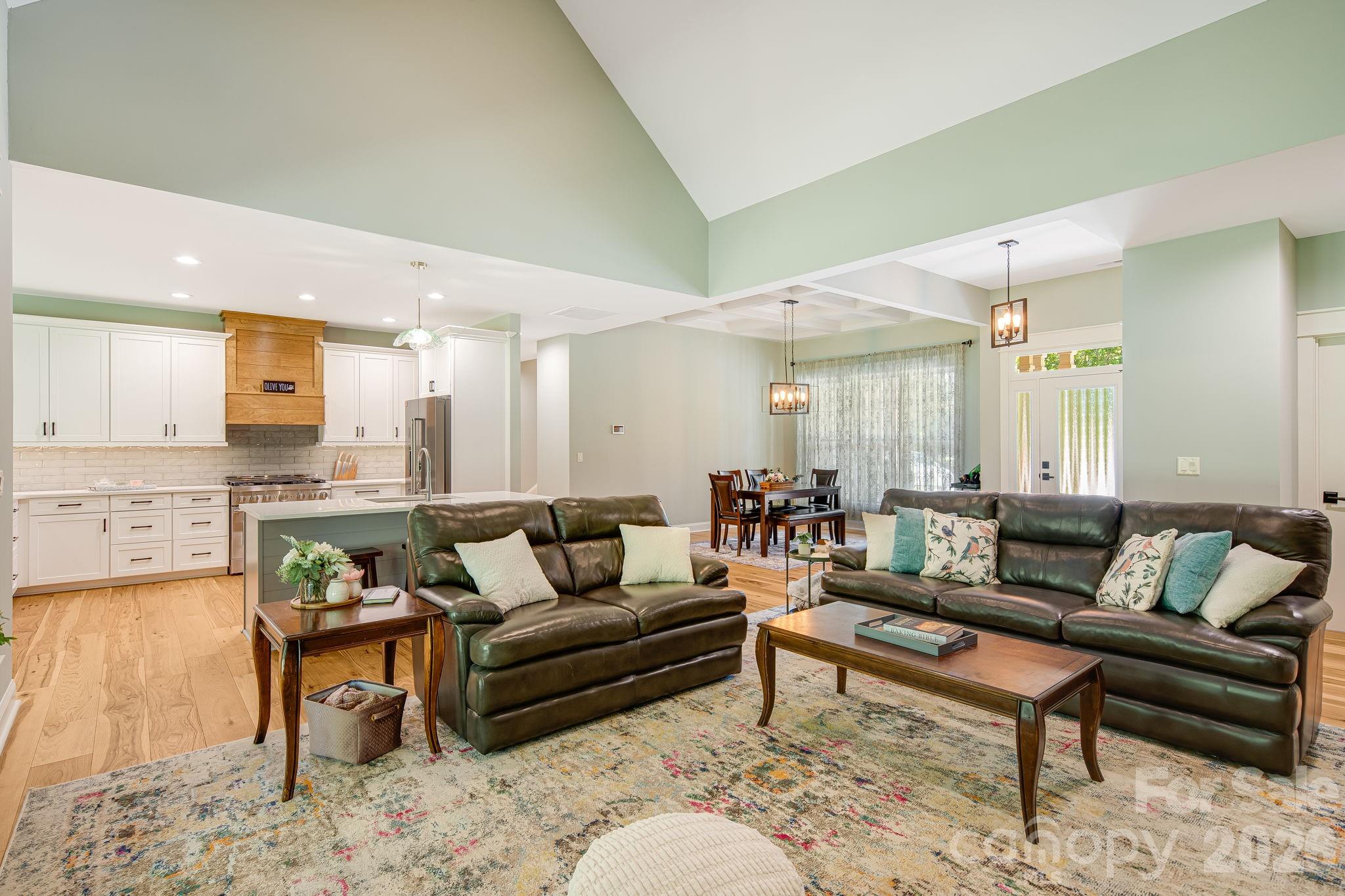 30 Shipman Parkway — Flat Rock