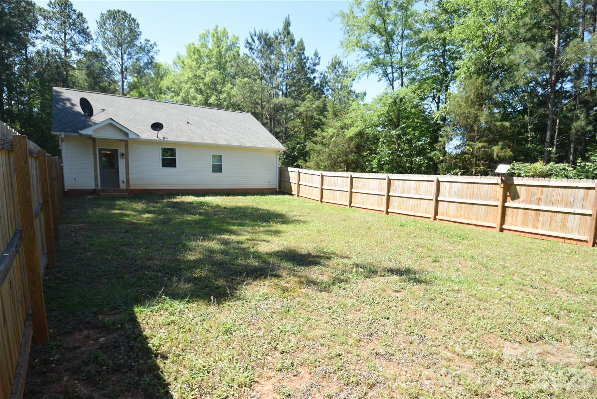 2809 Shiloh Unity Road — Lancaster