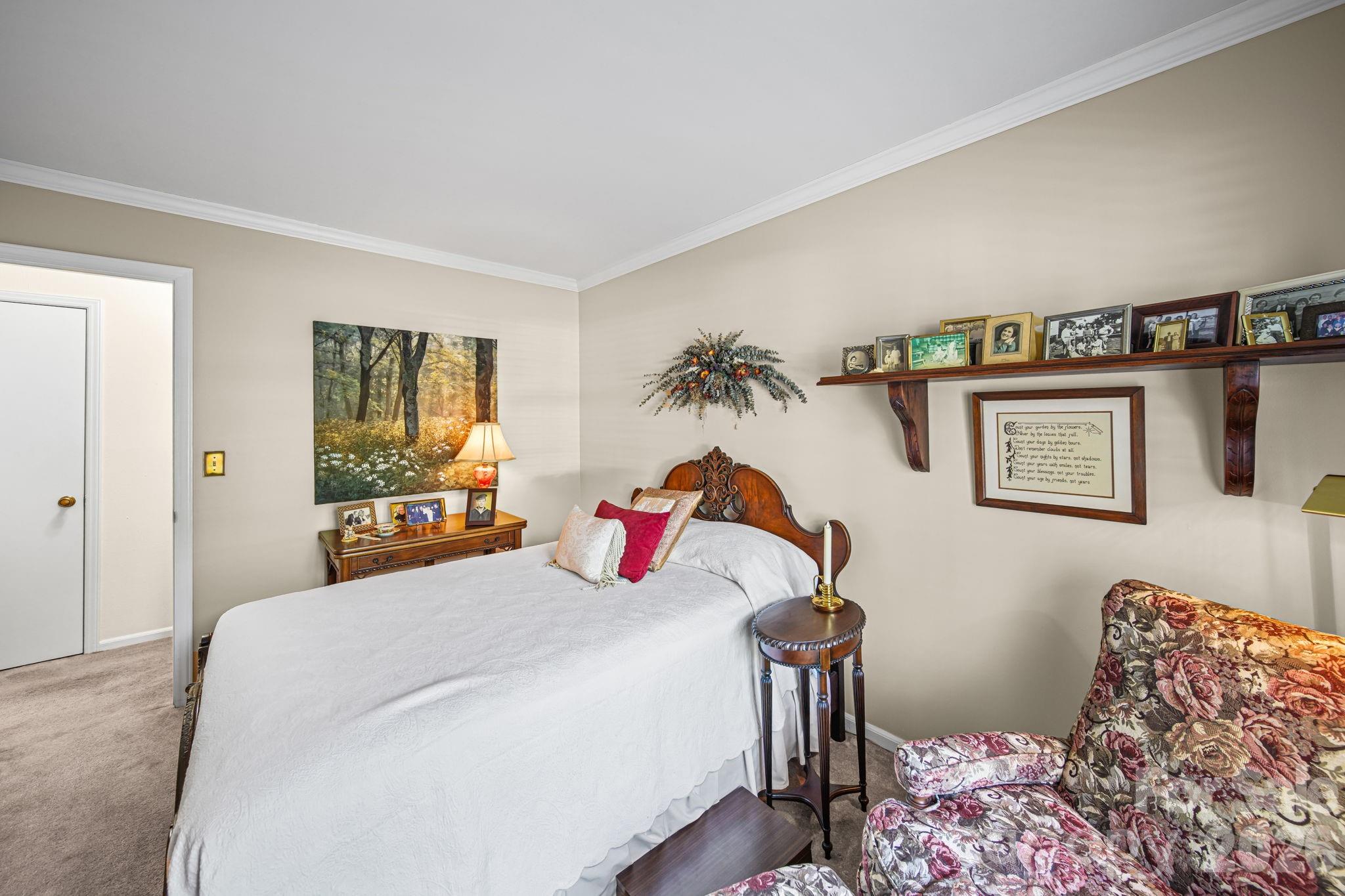13539 Four Oaks Lane — Matthews