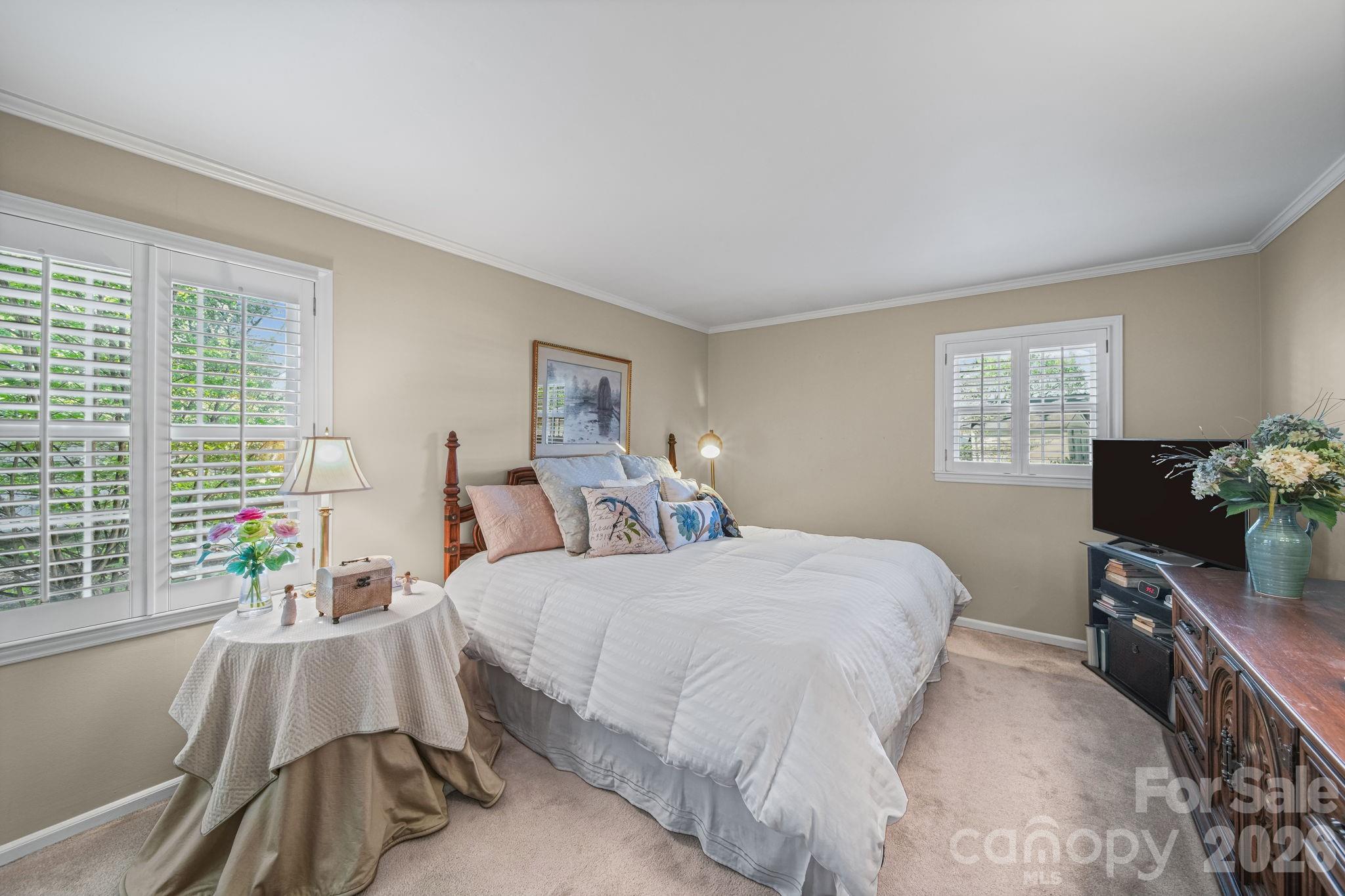 13539 Four Oaks Lane — Matthews