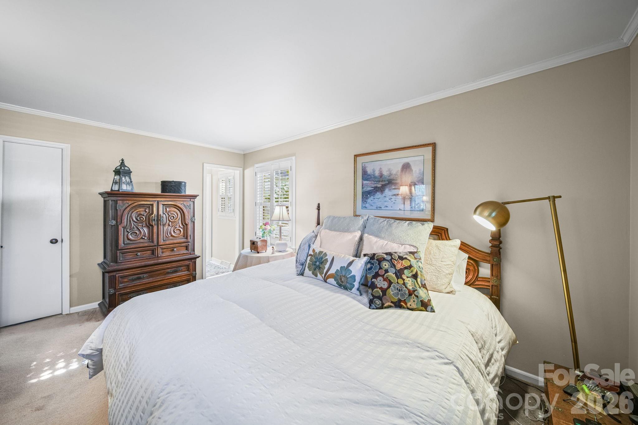 13539 Four Oaks Lane — Matthews