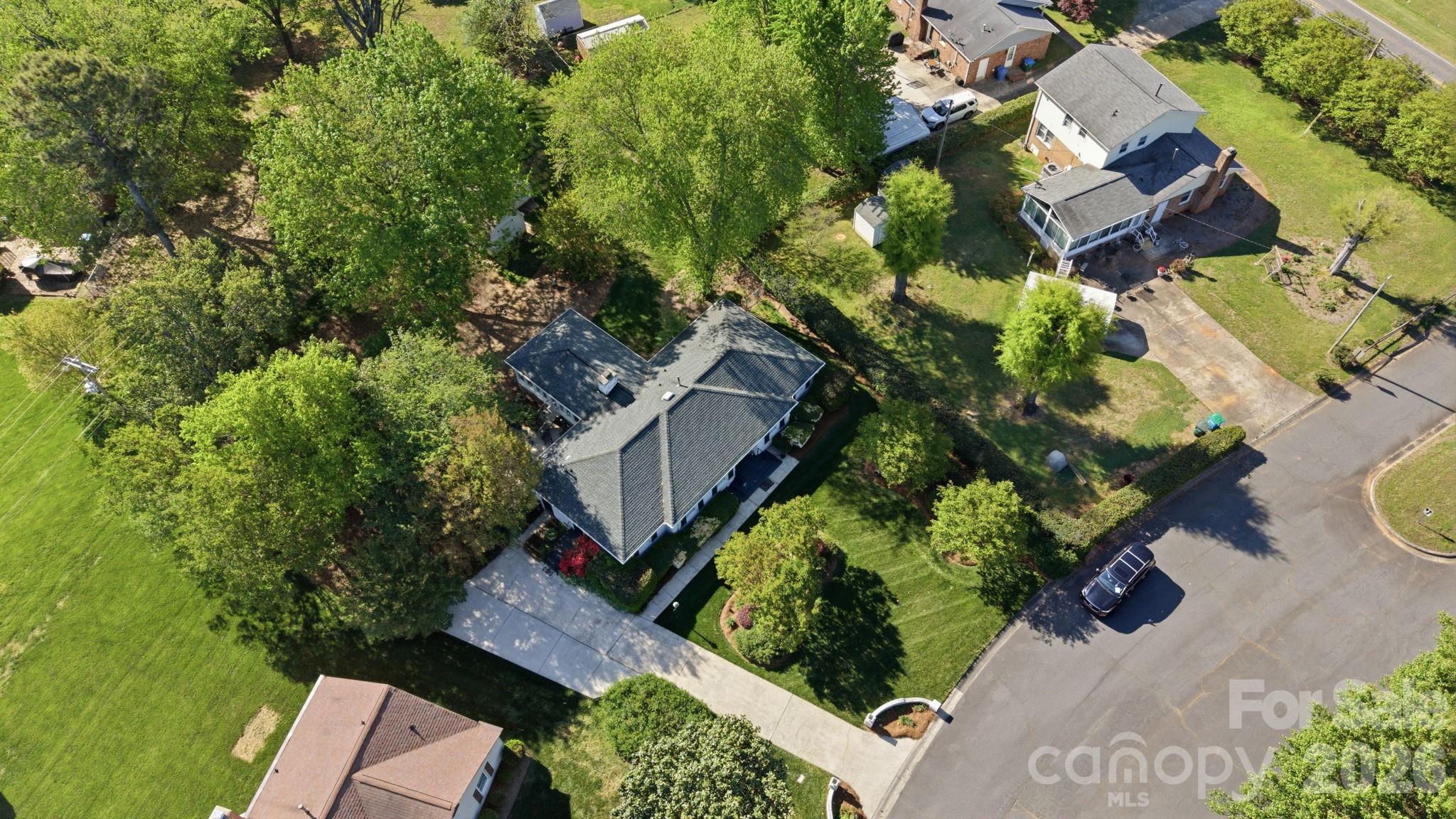 13539 Four Oaks Lane — Matthews