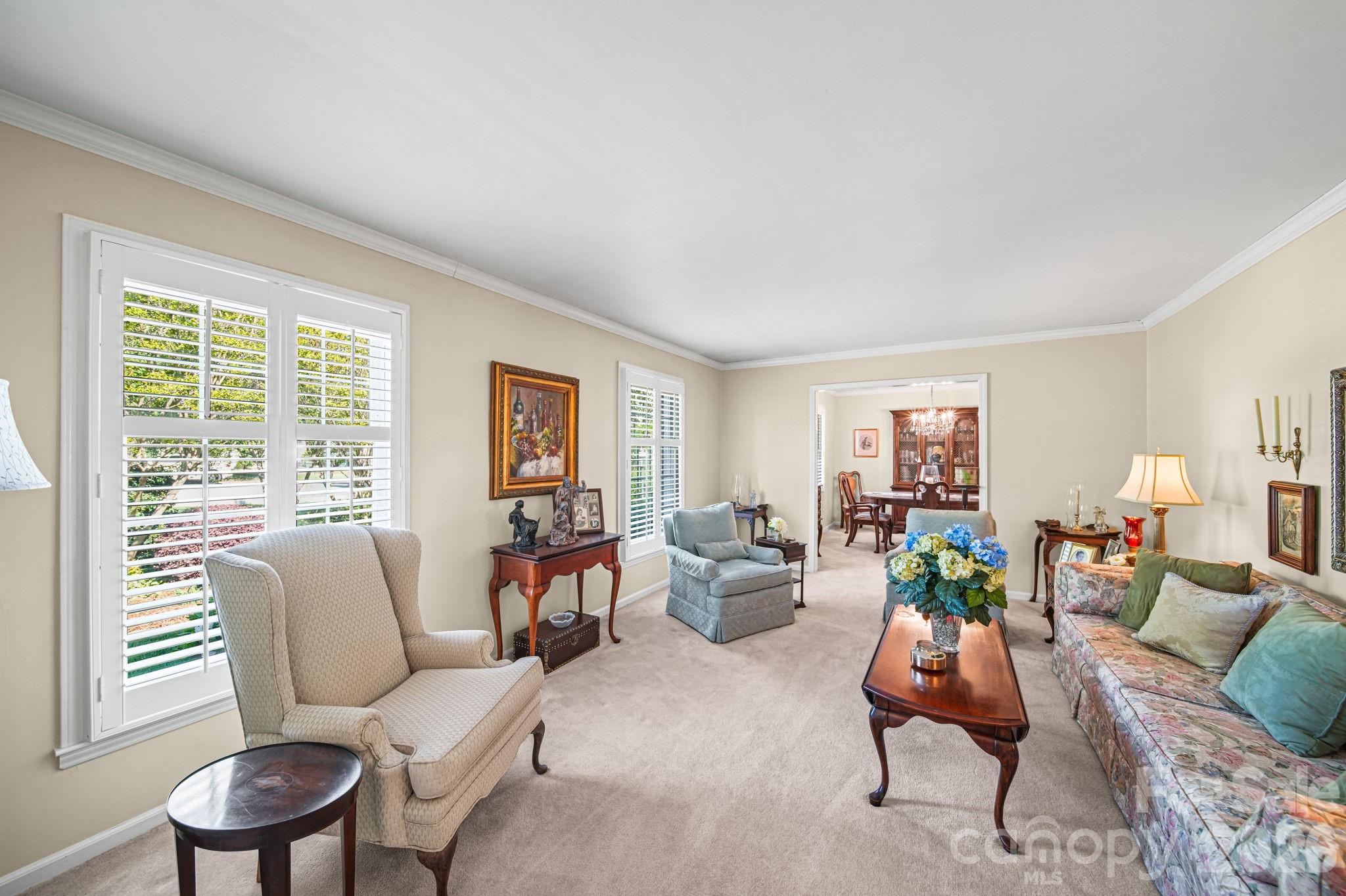 13539 Four Oaks Lane — Matthews