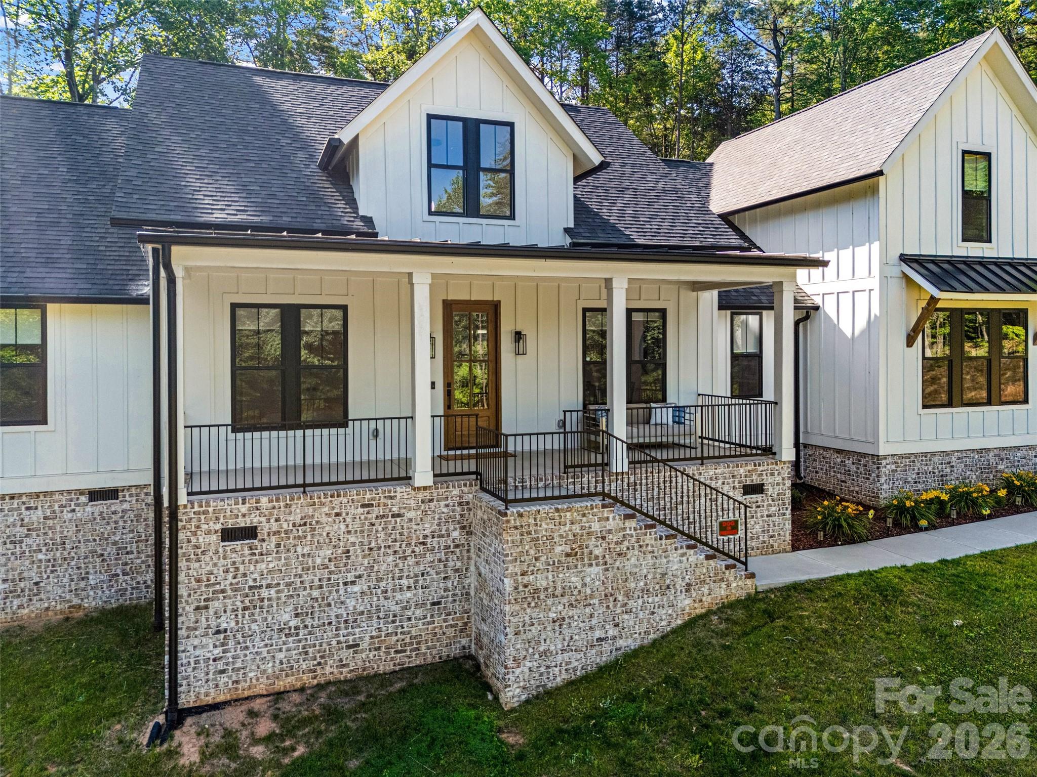 151 Greenbay Road — Mooresville