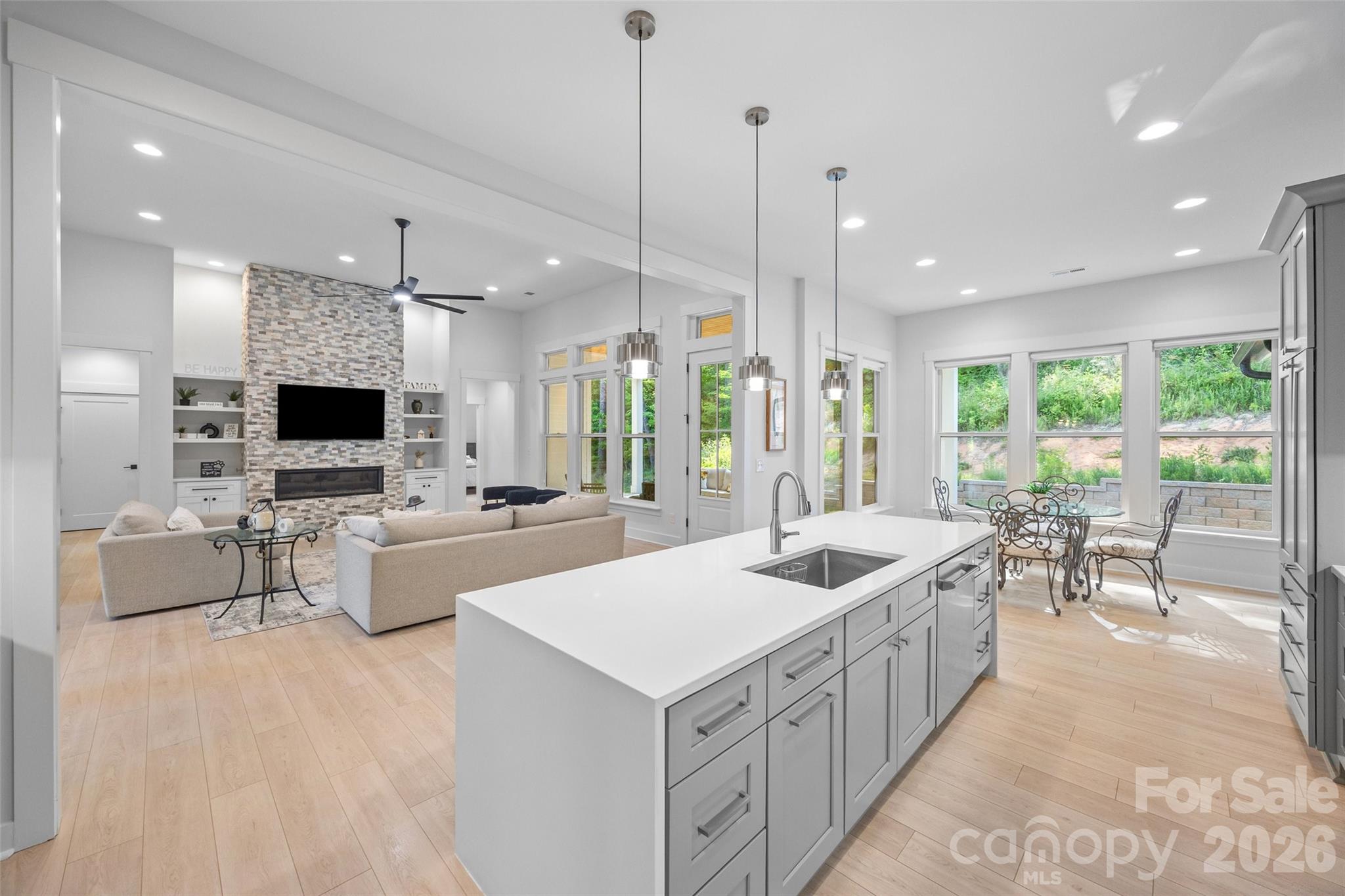 151 Greenbay Road — Mooresville