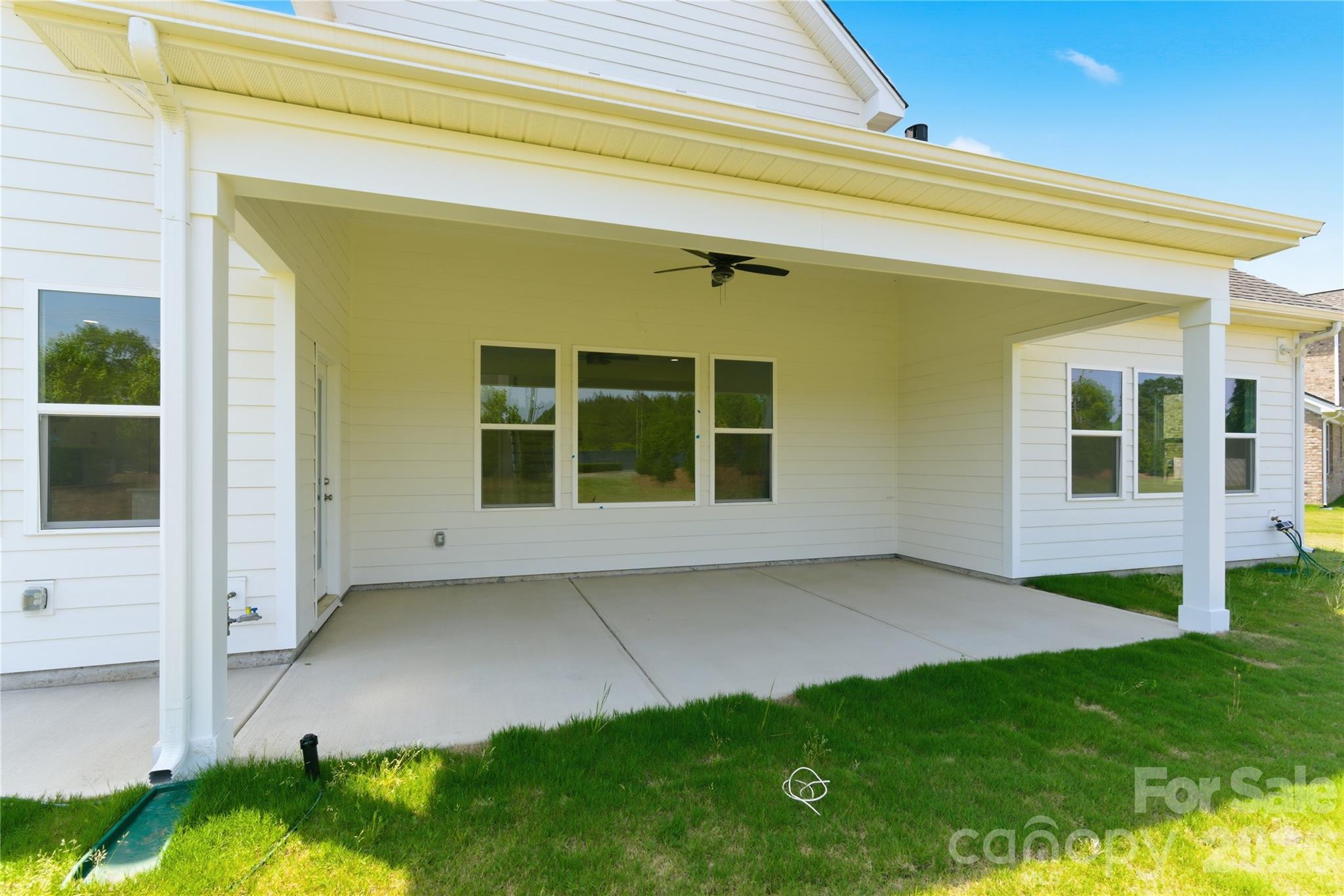 4016 Dahlia Drive — Harrisburg