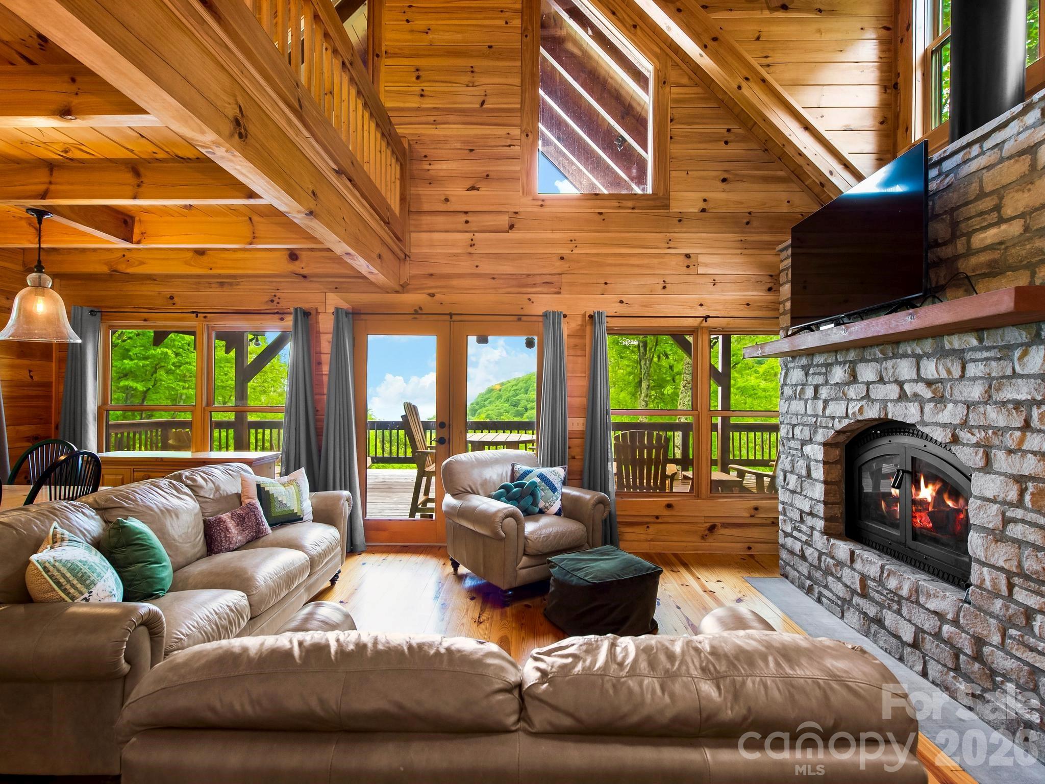84 Sky Drive — Maggie Valley