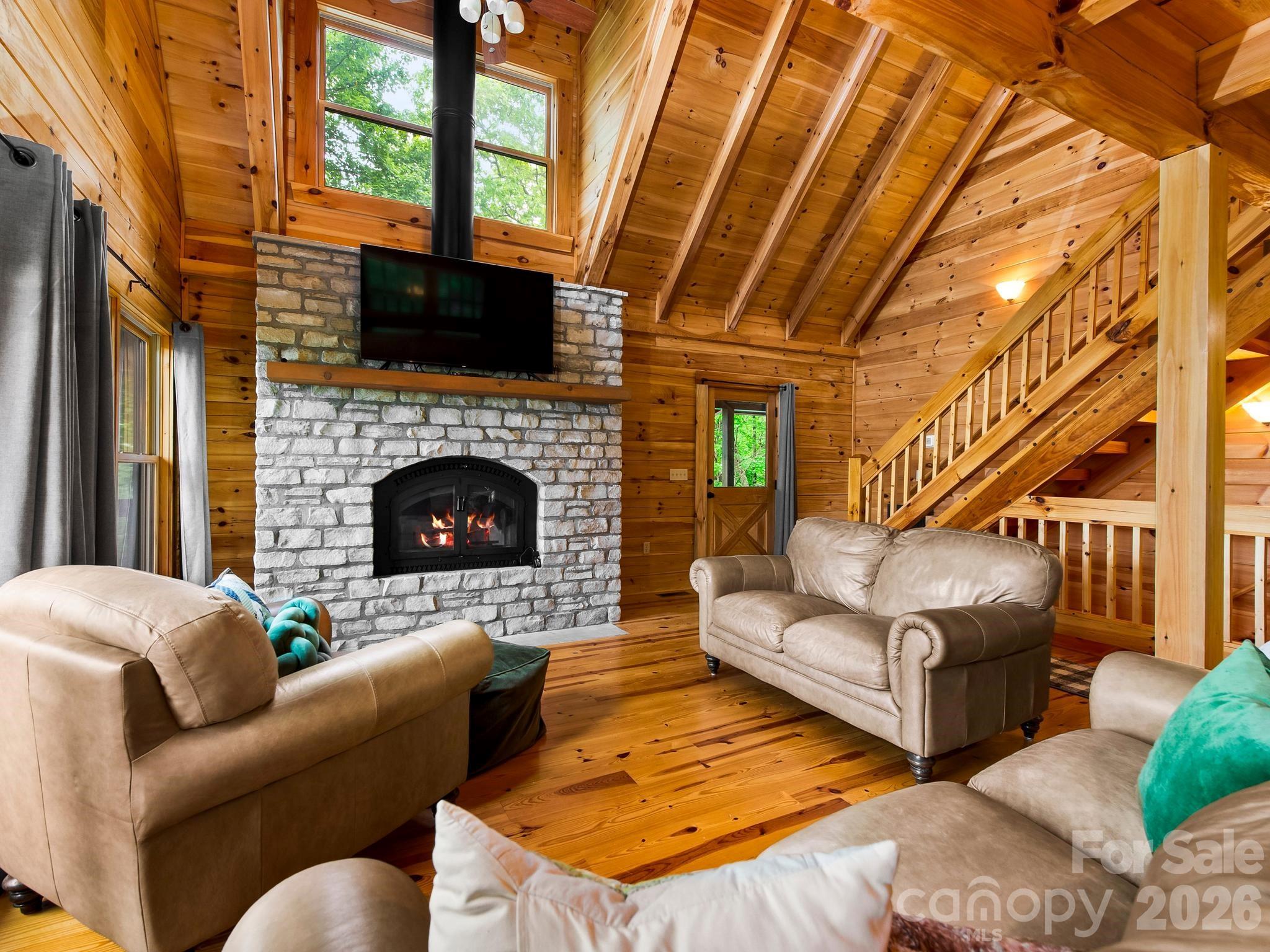 84 Sky Drive — Maggie Valley