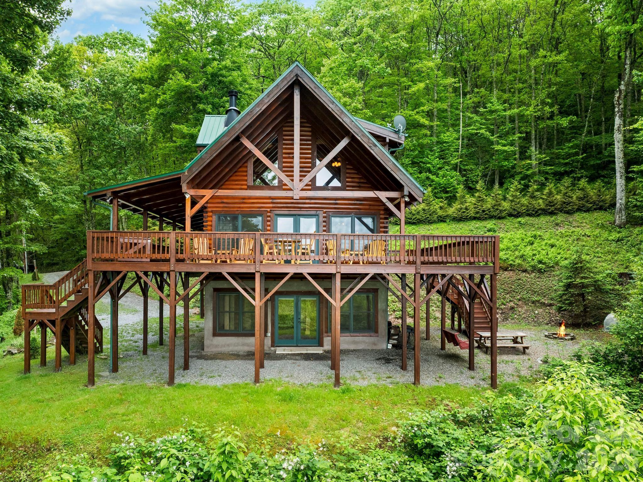 84 Sky Drive — Maggie Valley