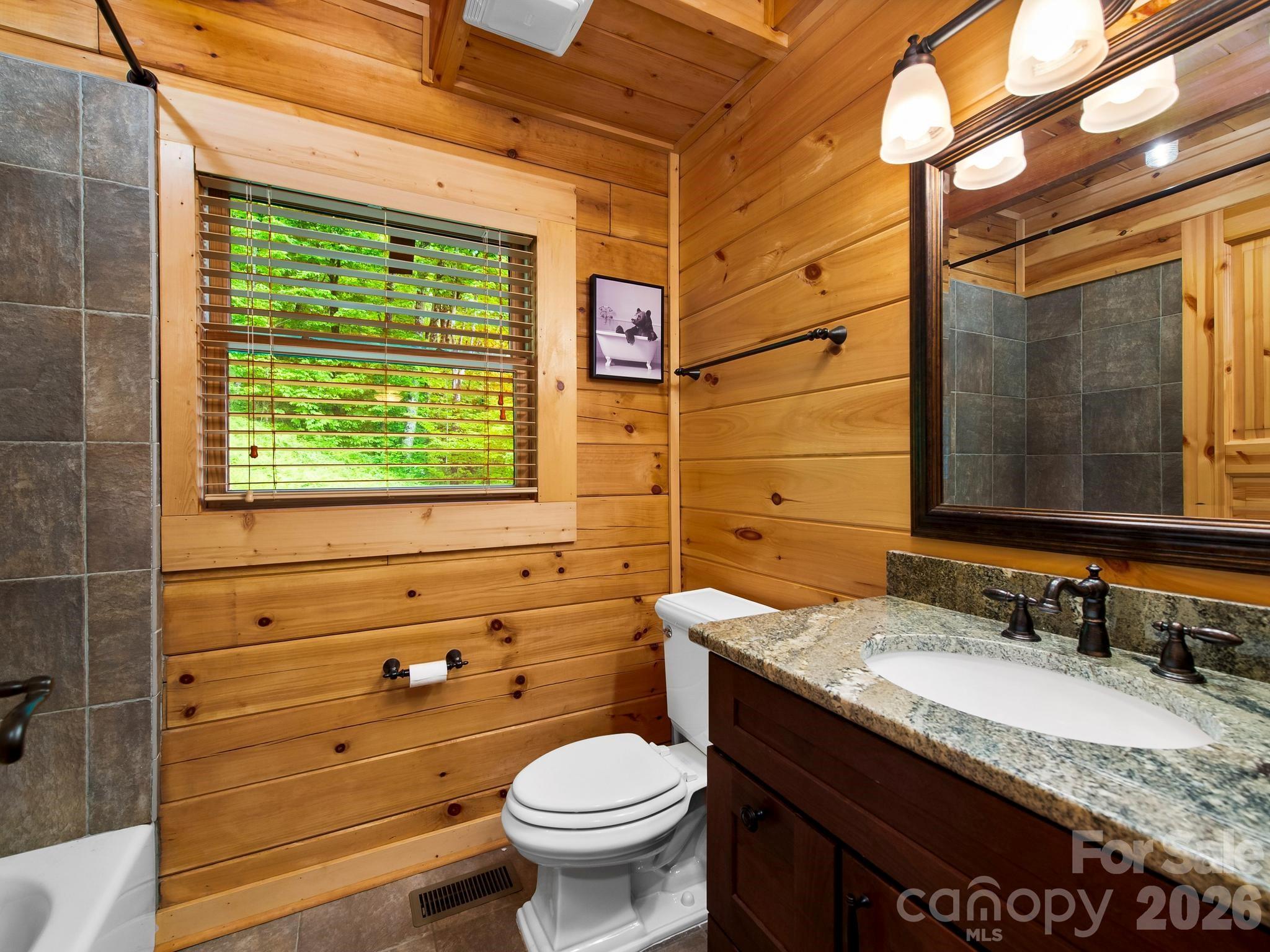 84 Sky Drive — Maggie Valley