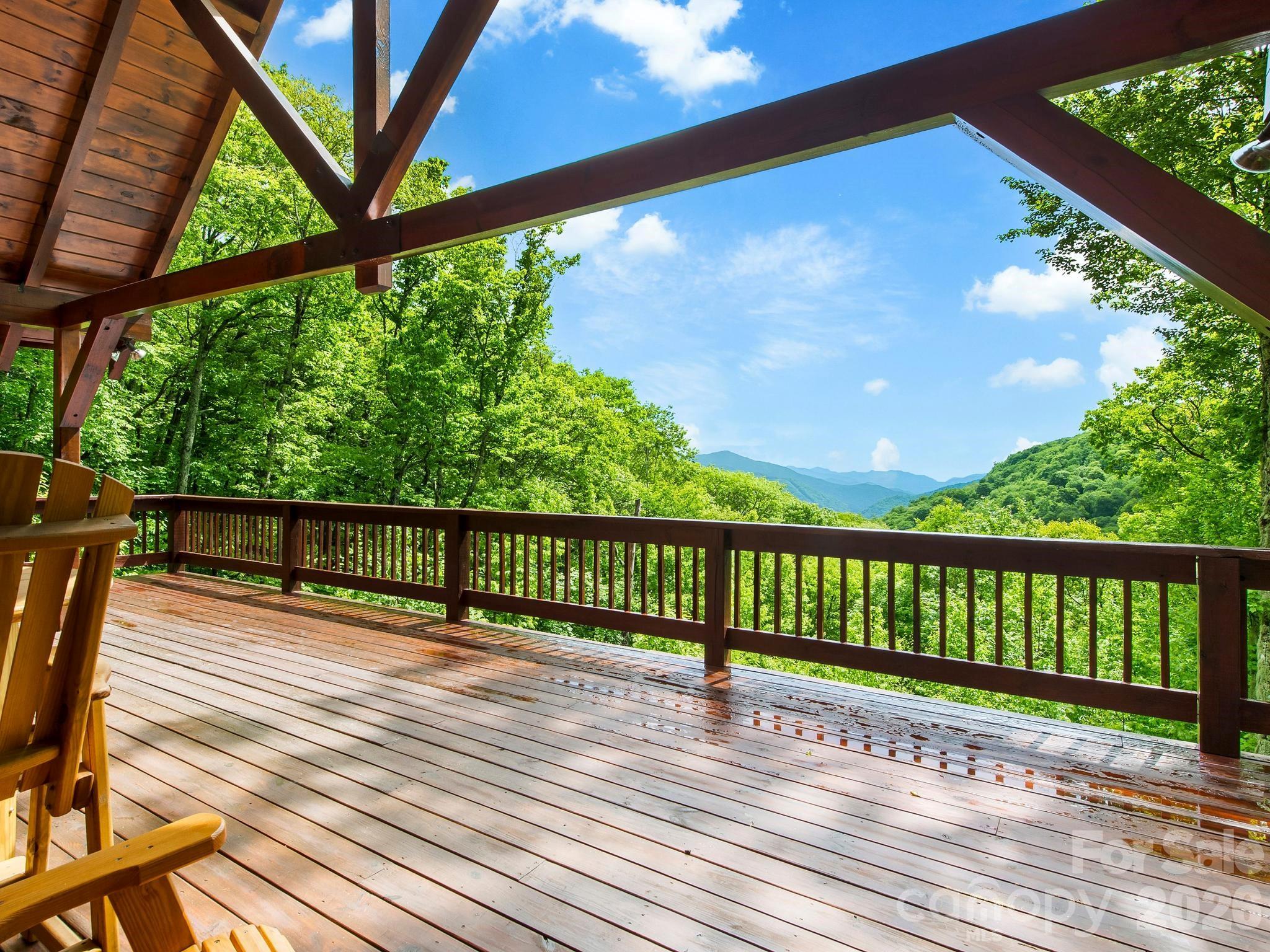 84 Sky Drive — Maggie Valley
