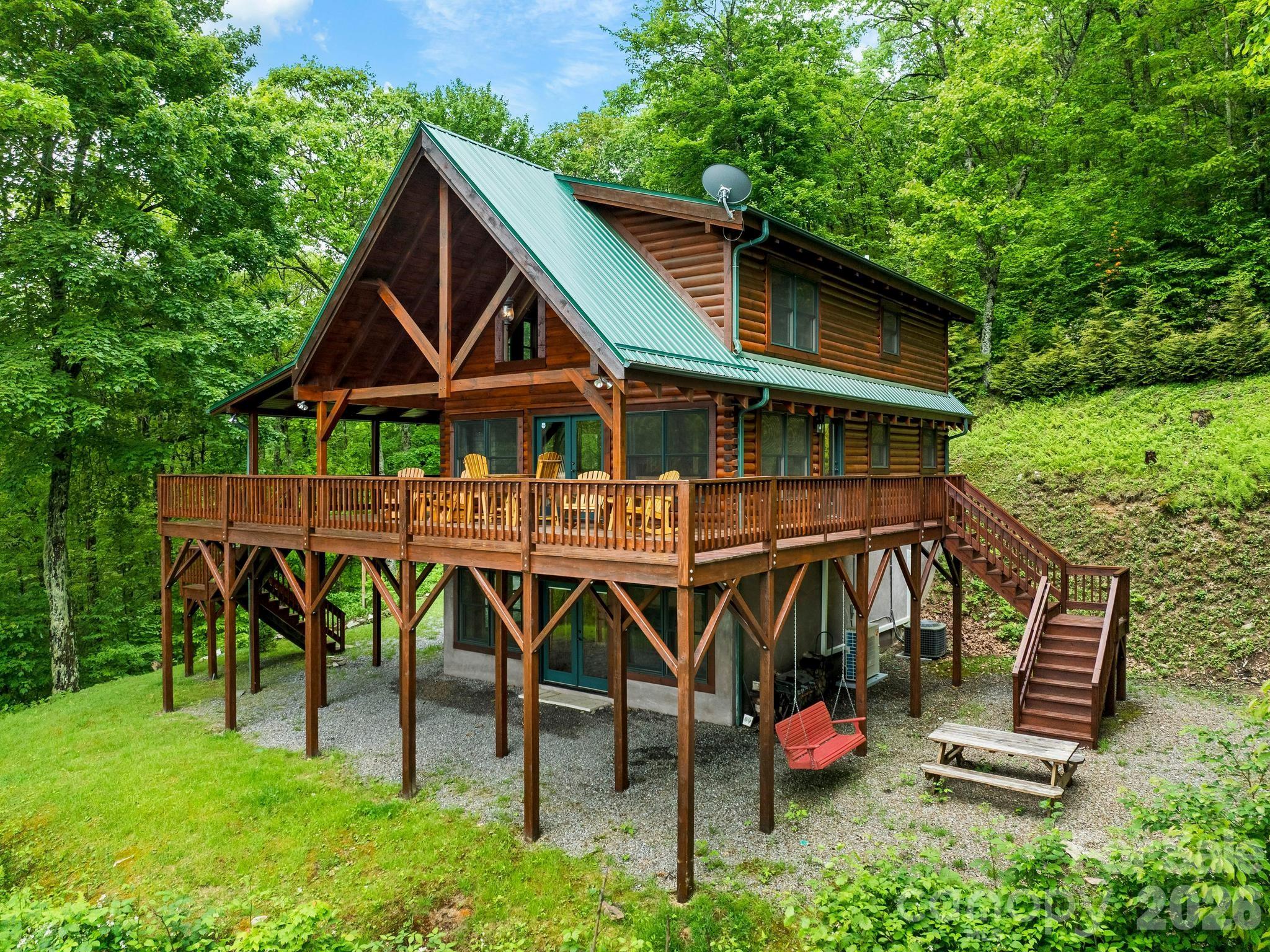 84 Sky Drive — Maggie Valley