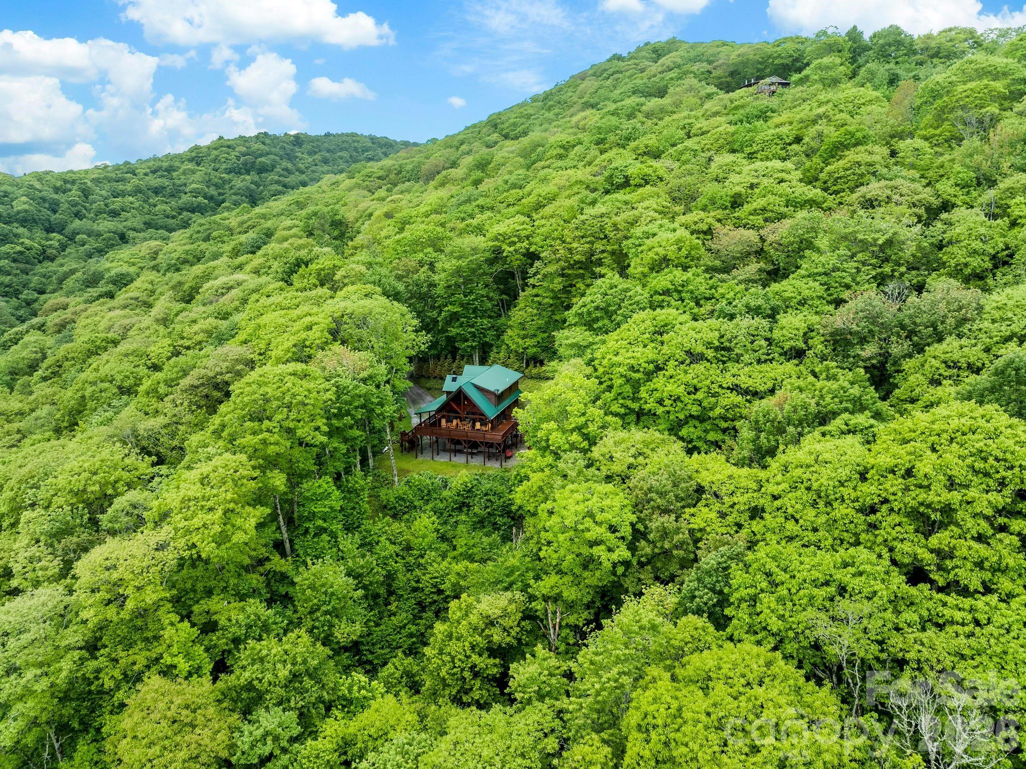 84 Sky Drive — Maggie Valley