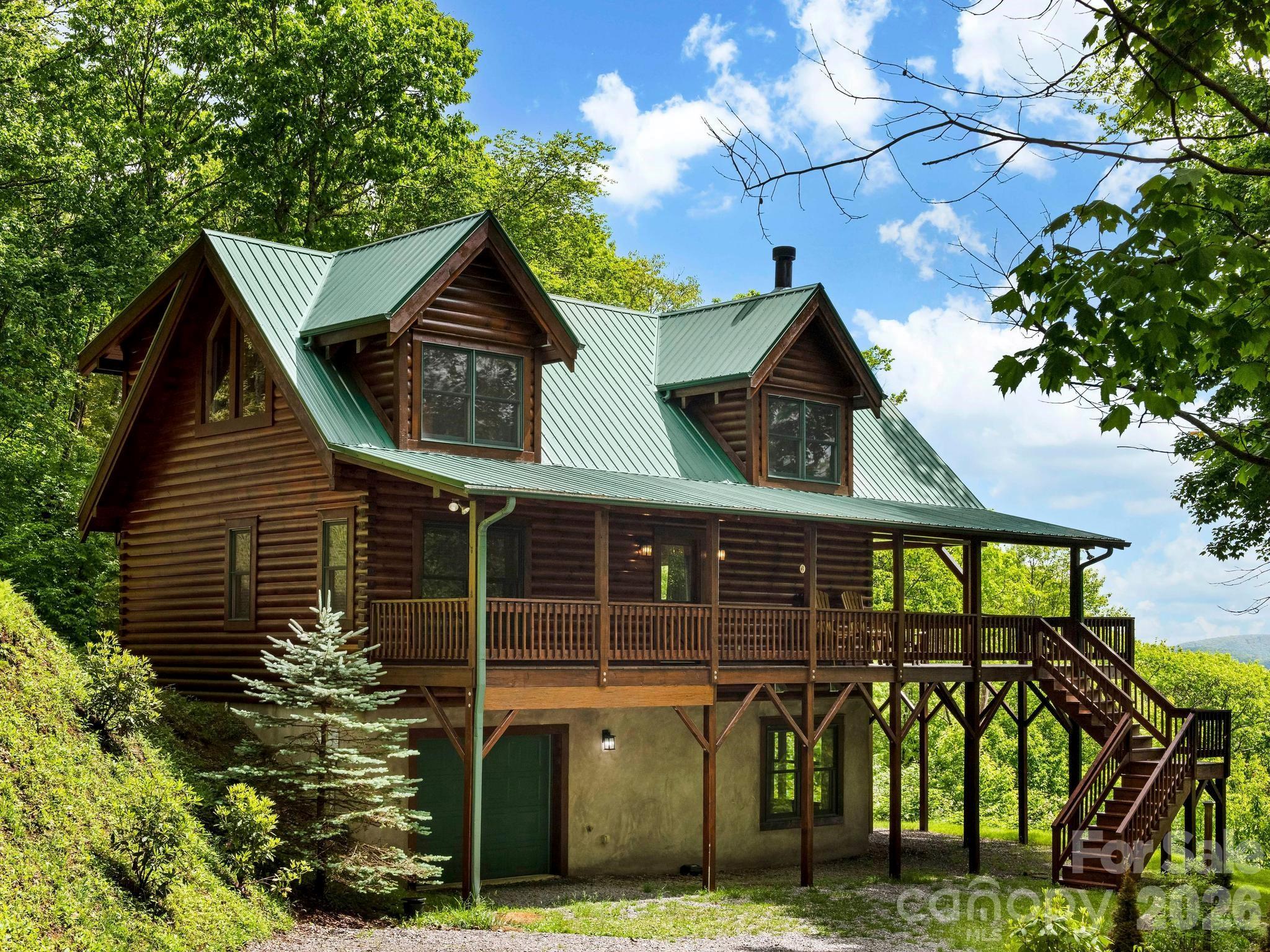 84 Sky Drive — Maggie Valley