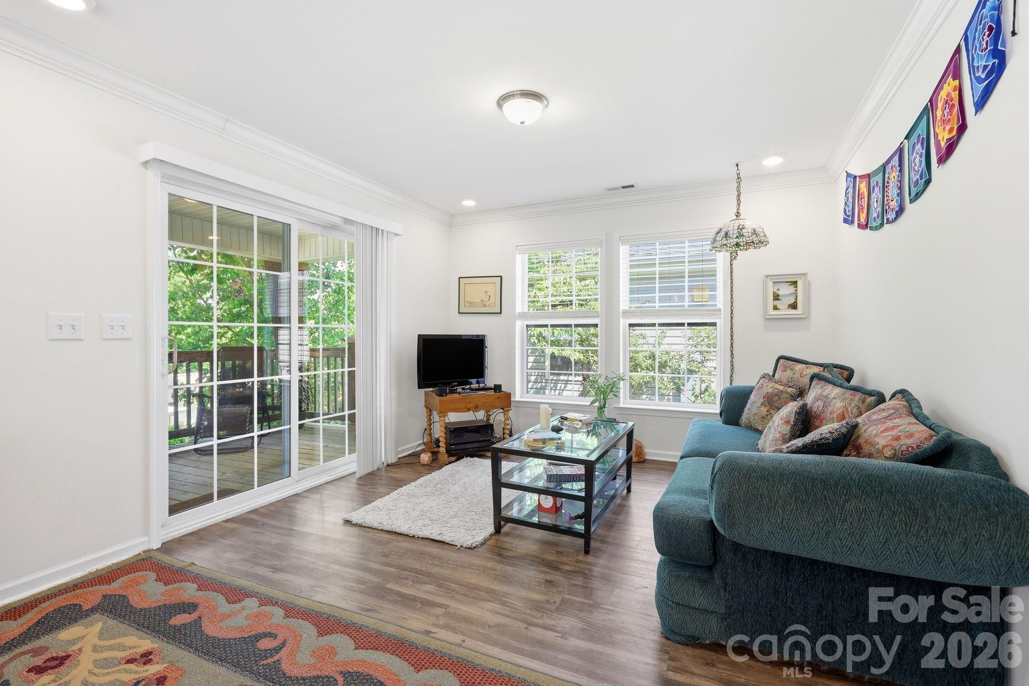 253 Brooklyn Lane — Asheville