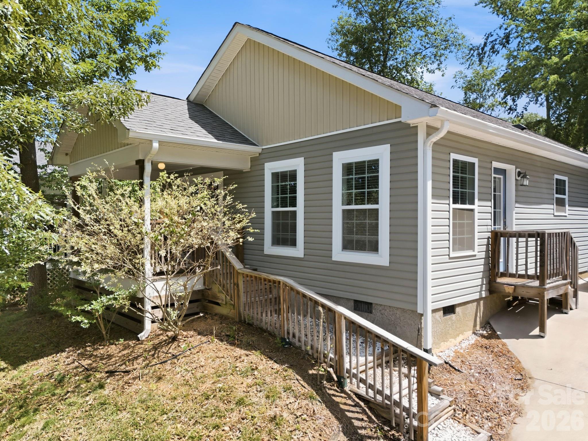 253 Brooklyn Lane — Asheville