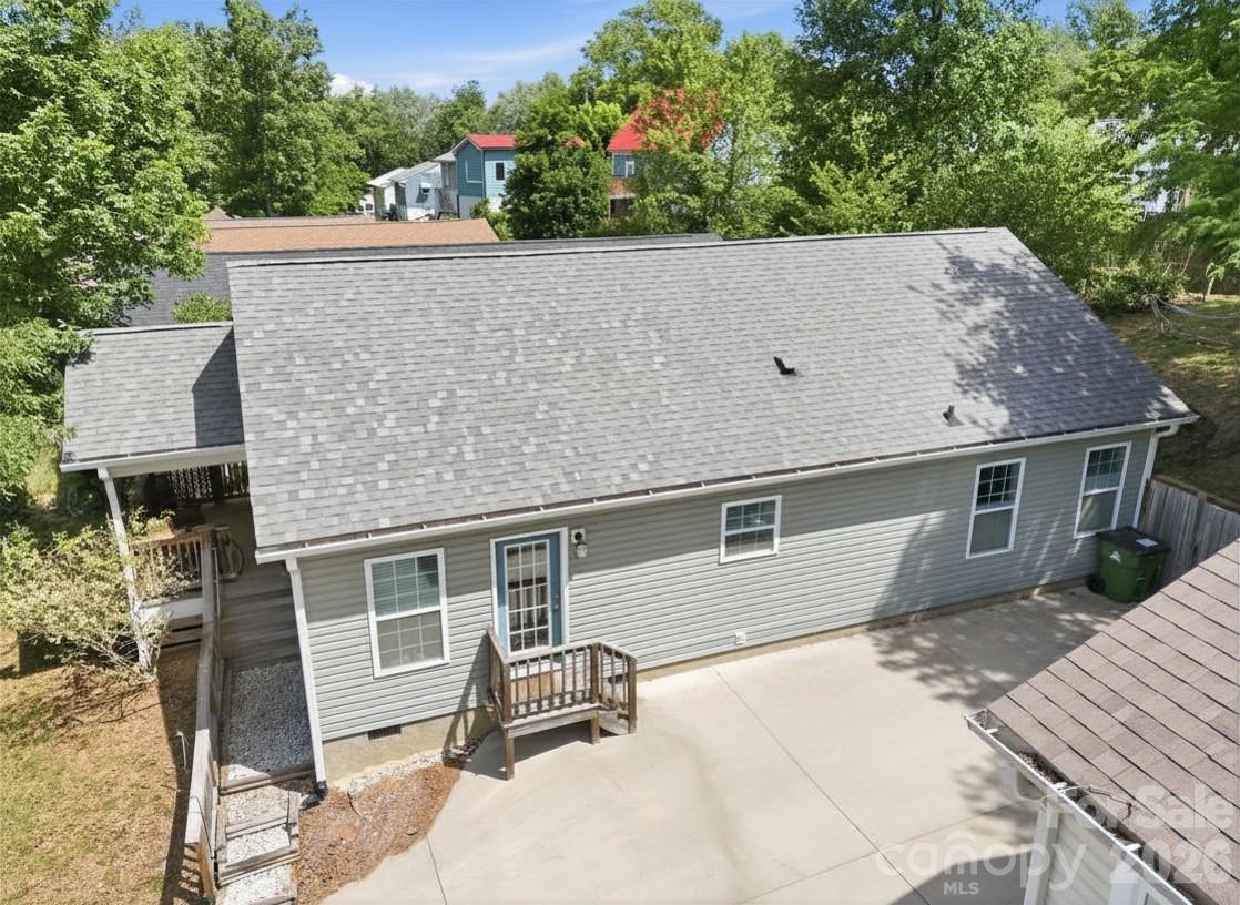 253 Brooklyn Lane — Asheville