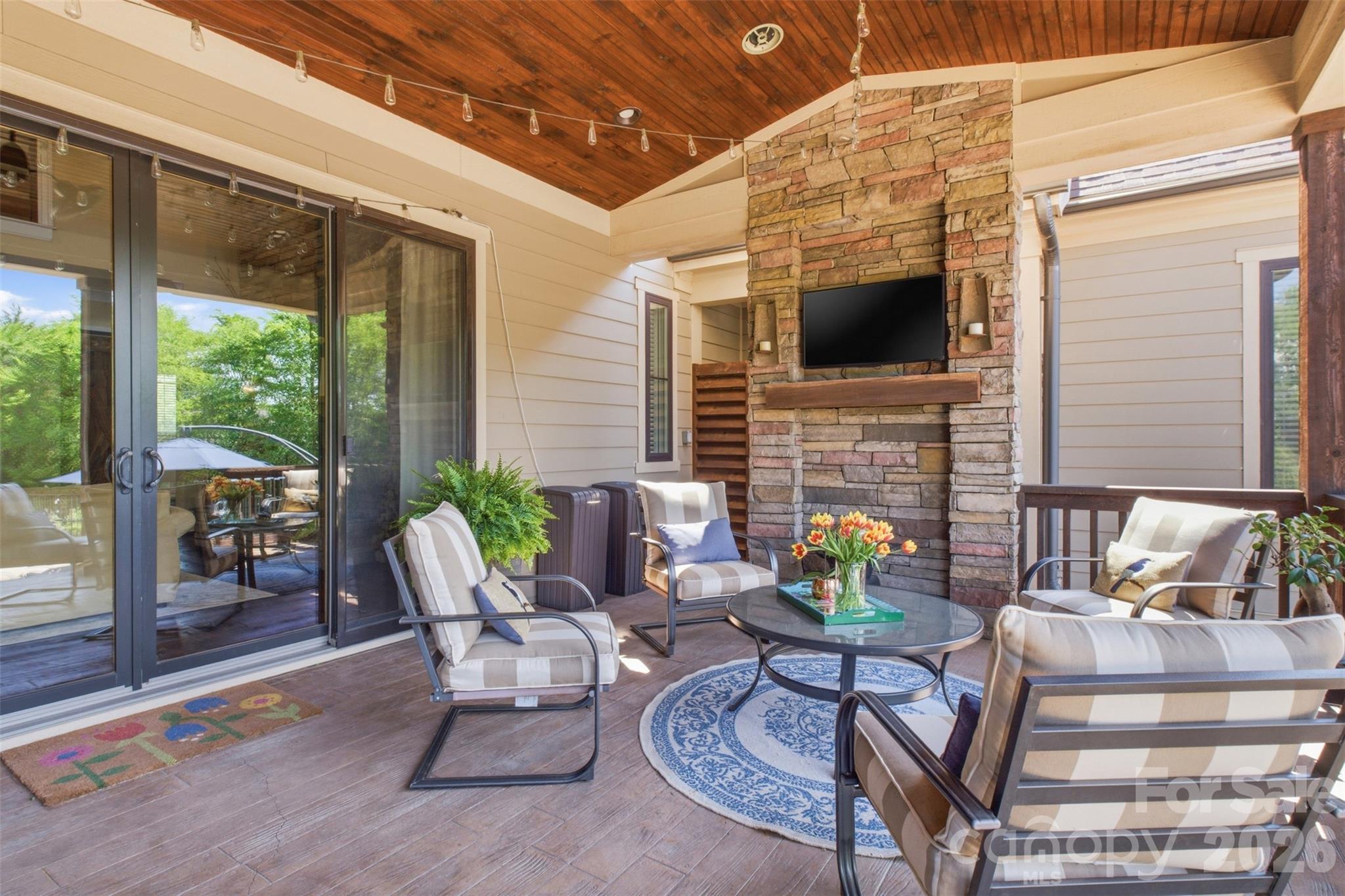 425 Bridlepath Trail — Davidson