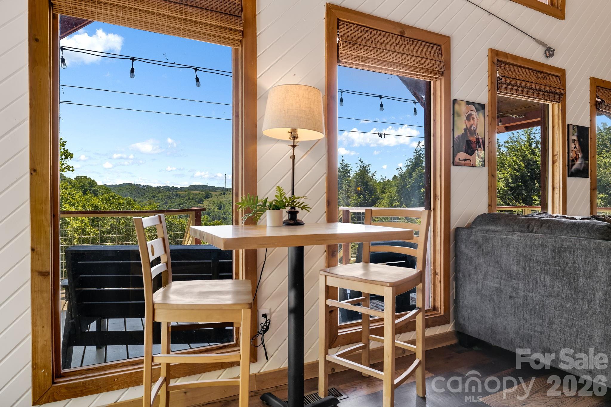 694 Boulder Road — Marshall