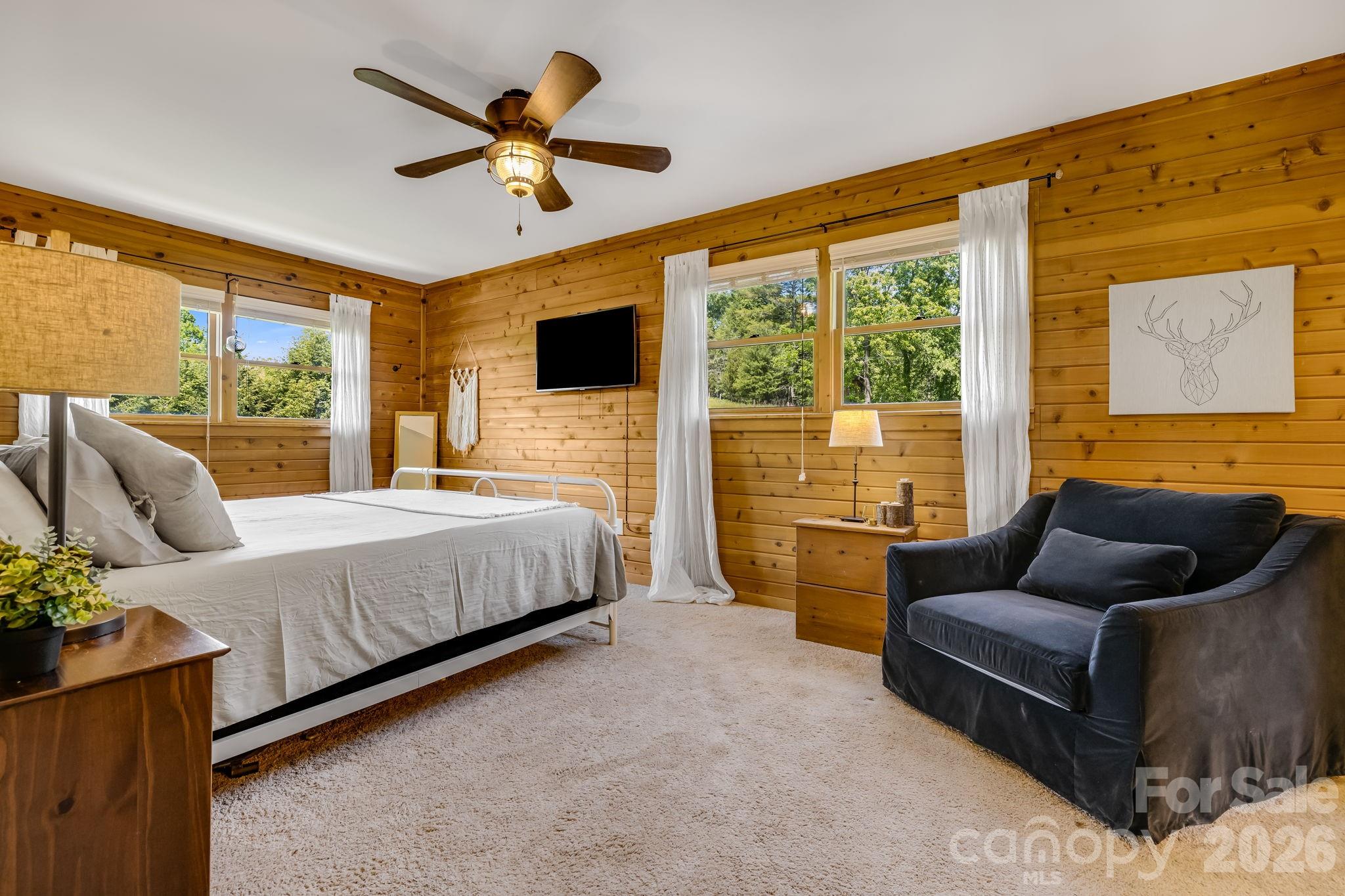694 Boulder Road — Marshall