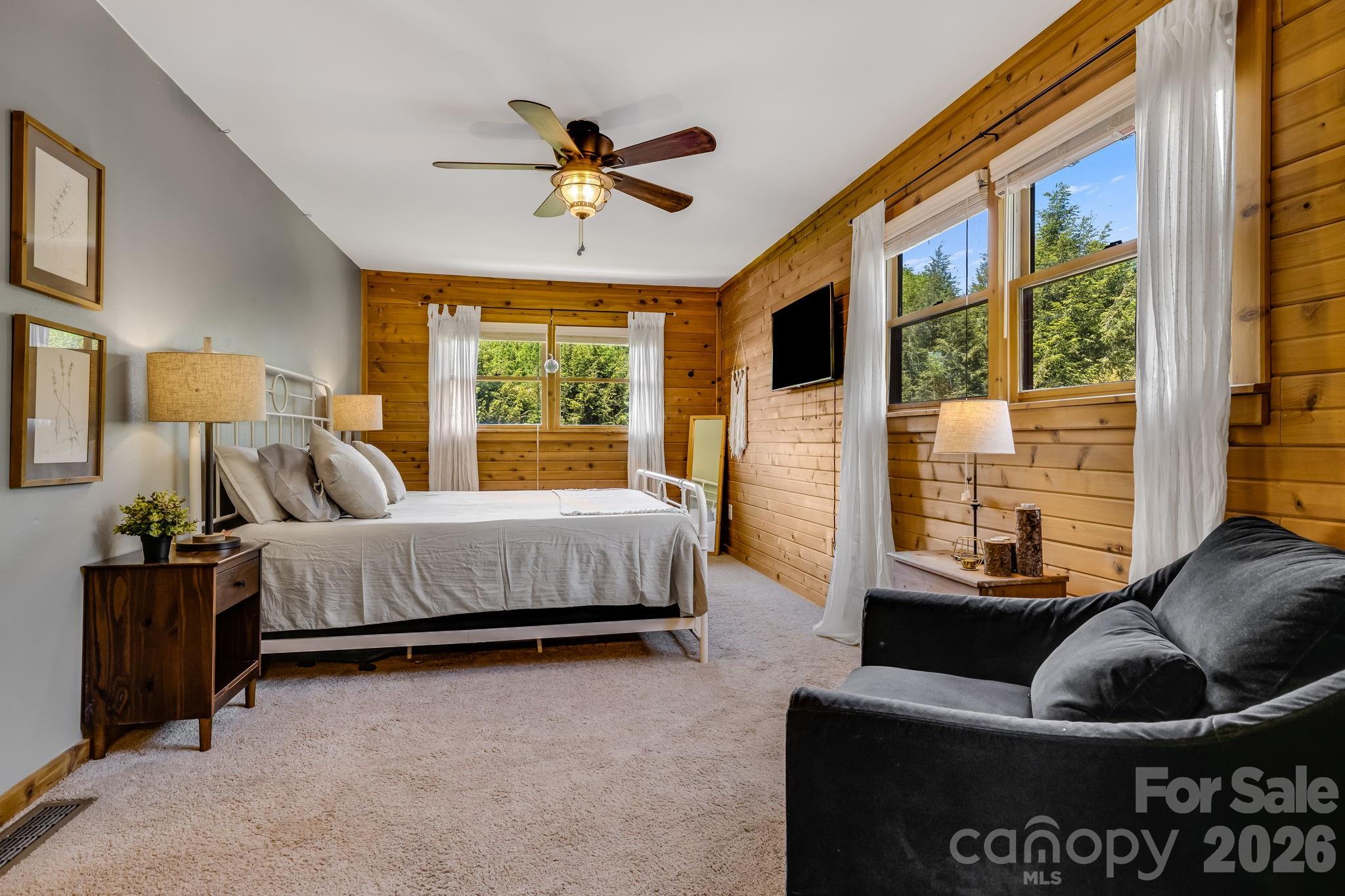 694 Boulder Road — Marshall