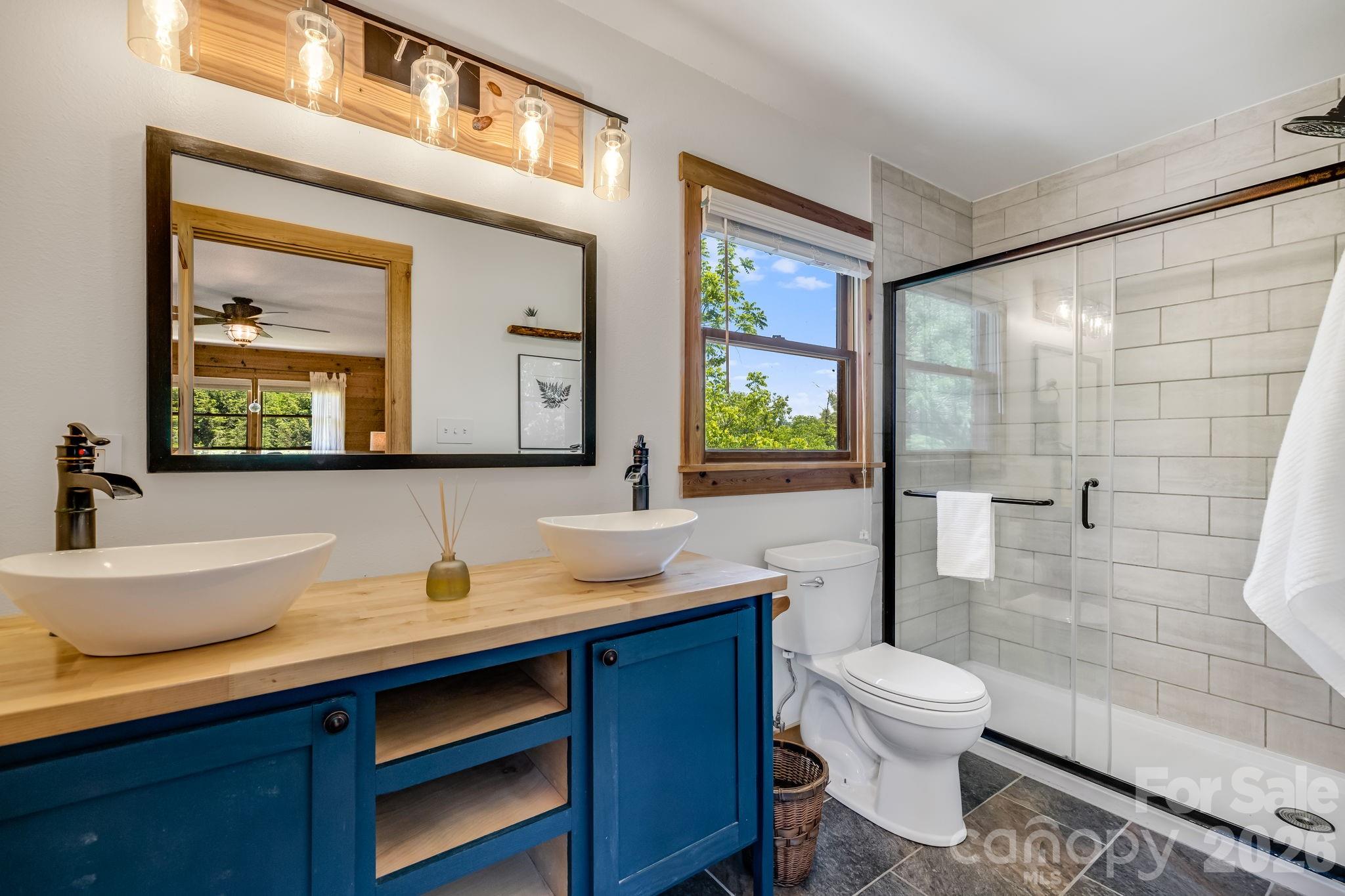 694 Boulder Road — Marshall