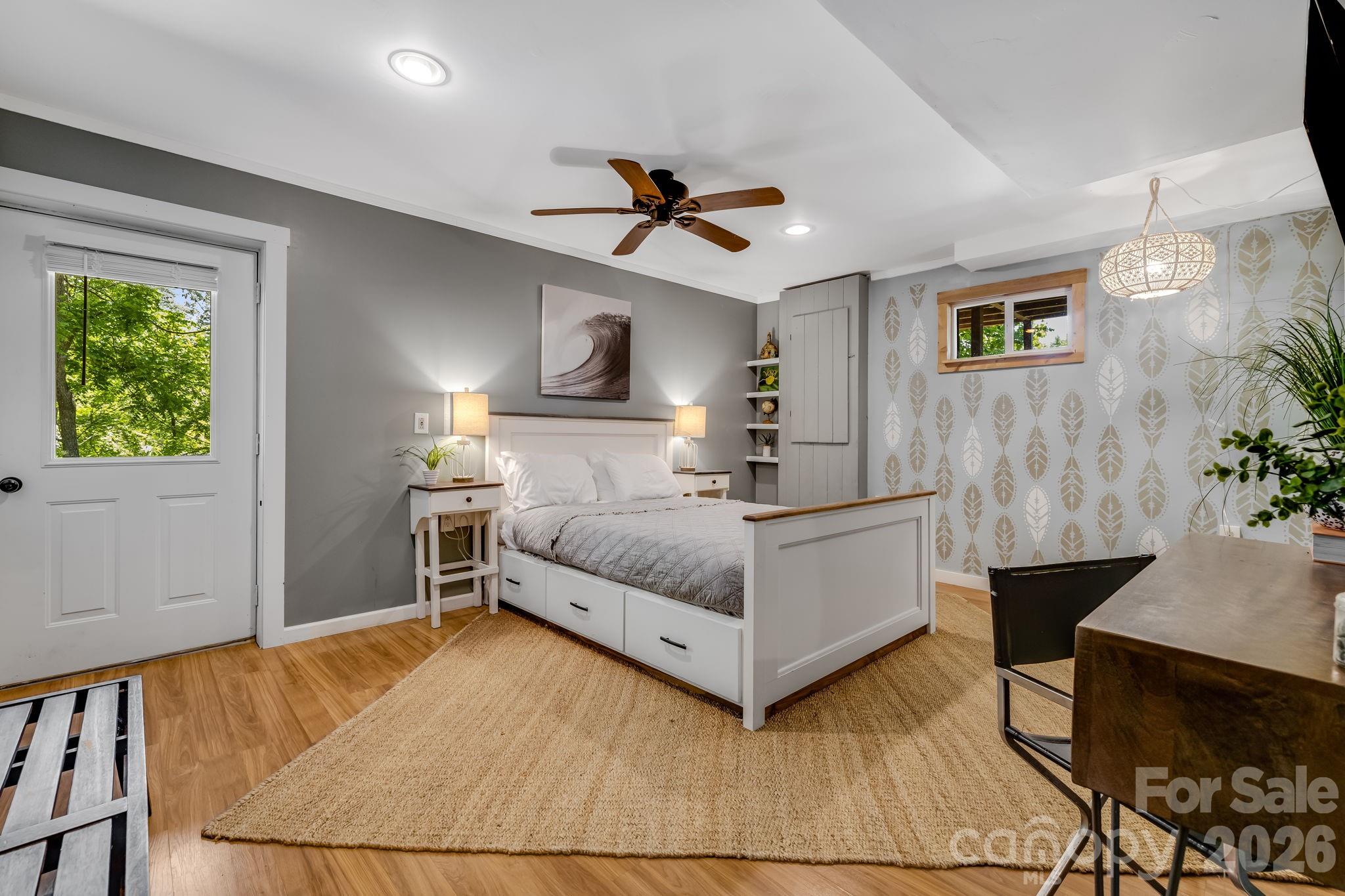 694 Boulder Road — Marshall