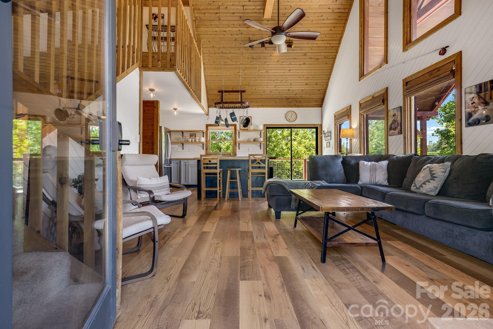 694 Boulder Road — Marshall