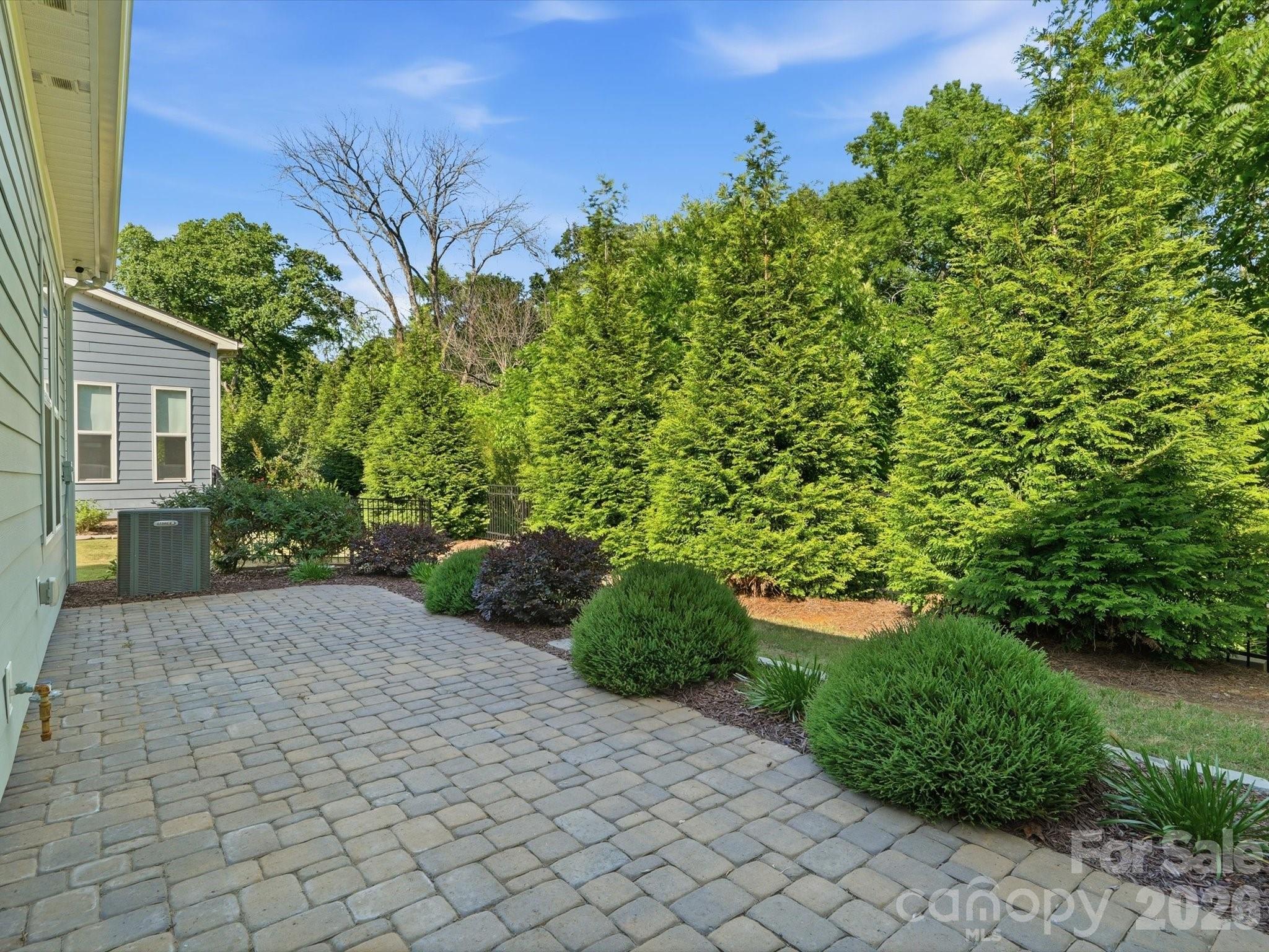 242 Pintail Drive — Monroe